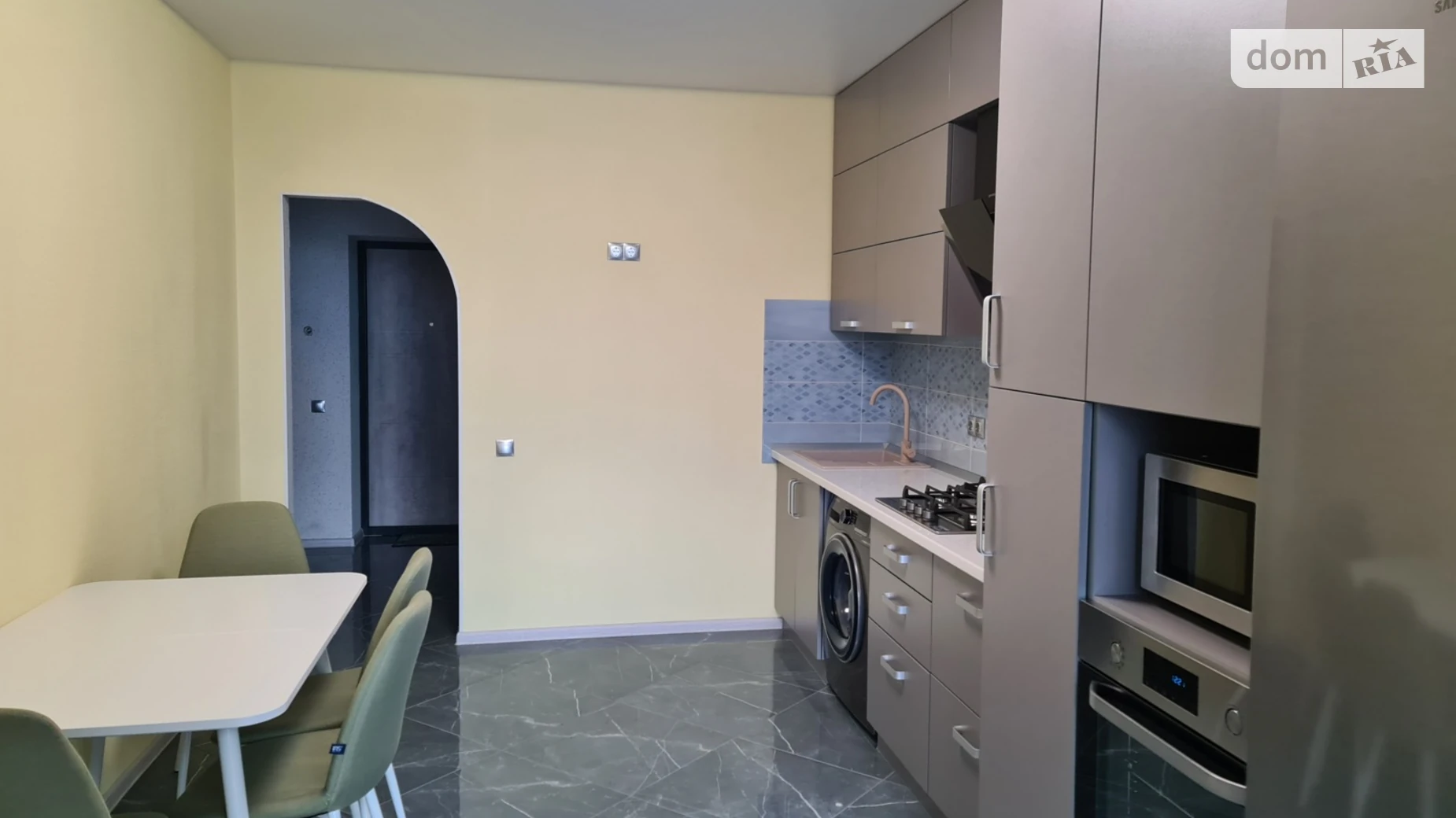 1-комнатная квартира 44.3 кв. м в Луцке, ул. Яровица, 11 - фото 4