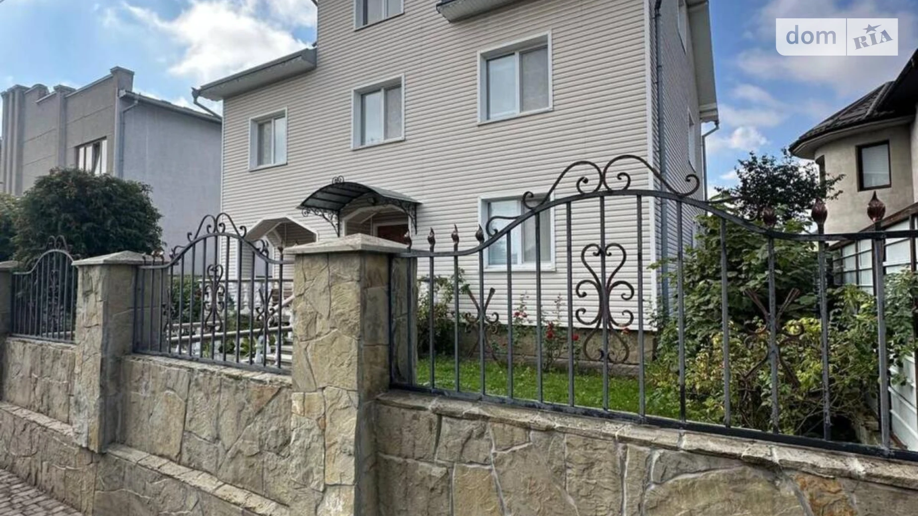 Продается дом на 3 этажа 247 кв. м с баней/сауной, цена: 230000 $ - фото 3