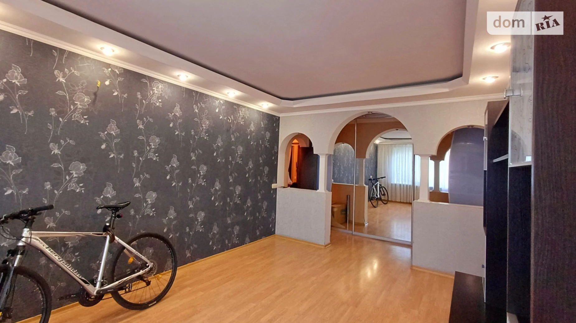 Продается 3-комнатная квартира 68.7 кв. м в Хмельницком, ул. Заречанская - фото 3
