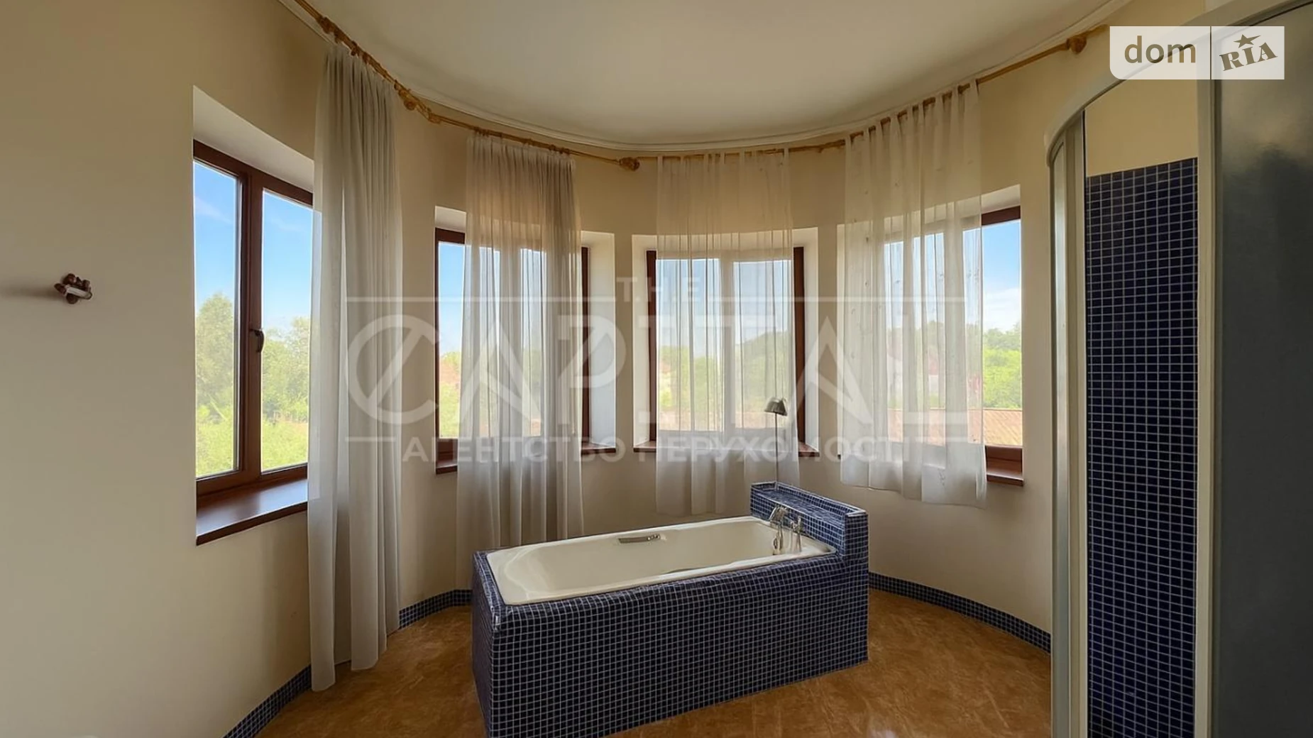 Продается дом на 3 этажа 813.2 кв. м с мансардой, цена: 700000 $ - фото 4