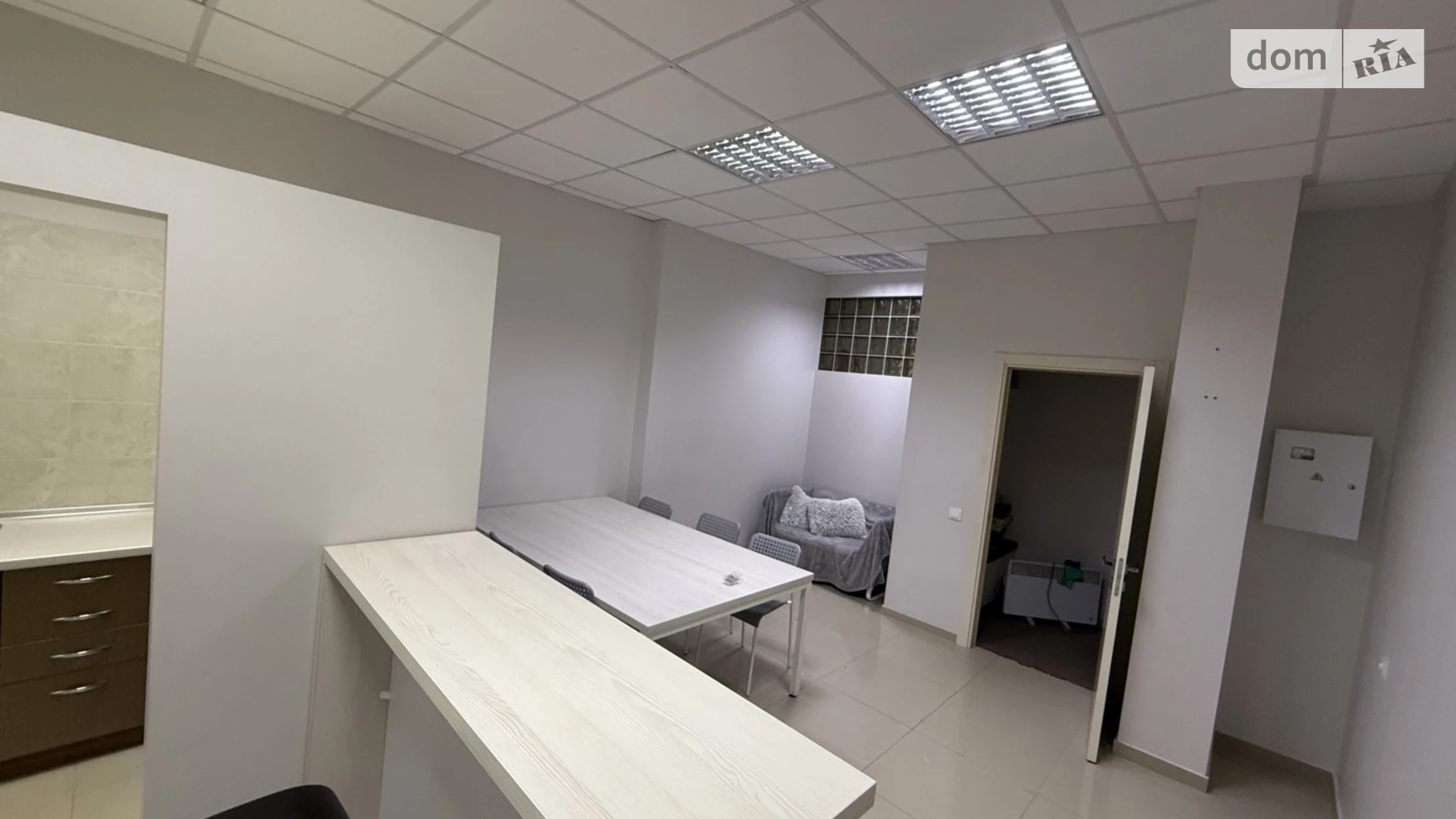 Сдается в аренду офис 16 кв. м в бизнес-центре, цена: 6000 грн - фото 4