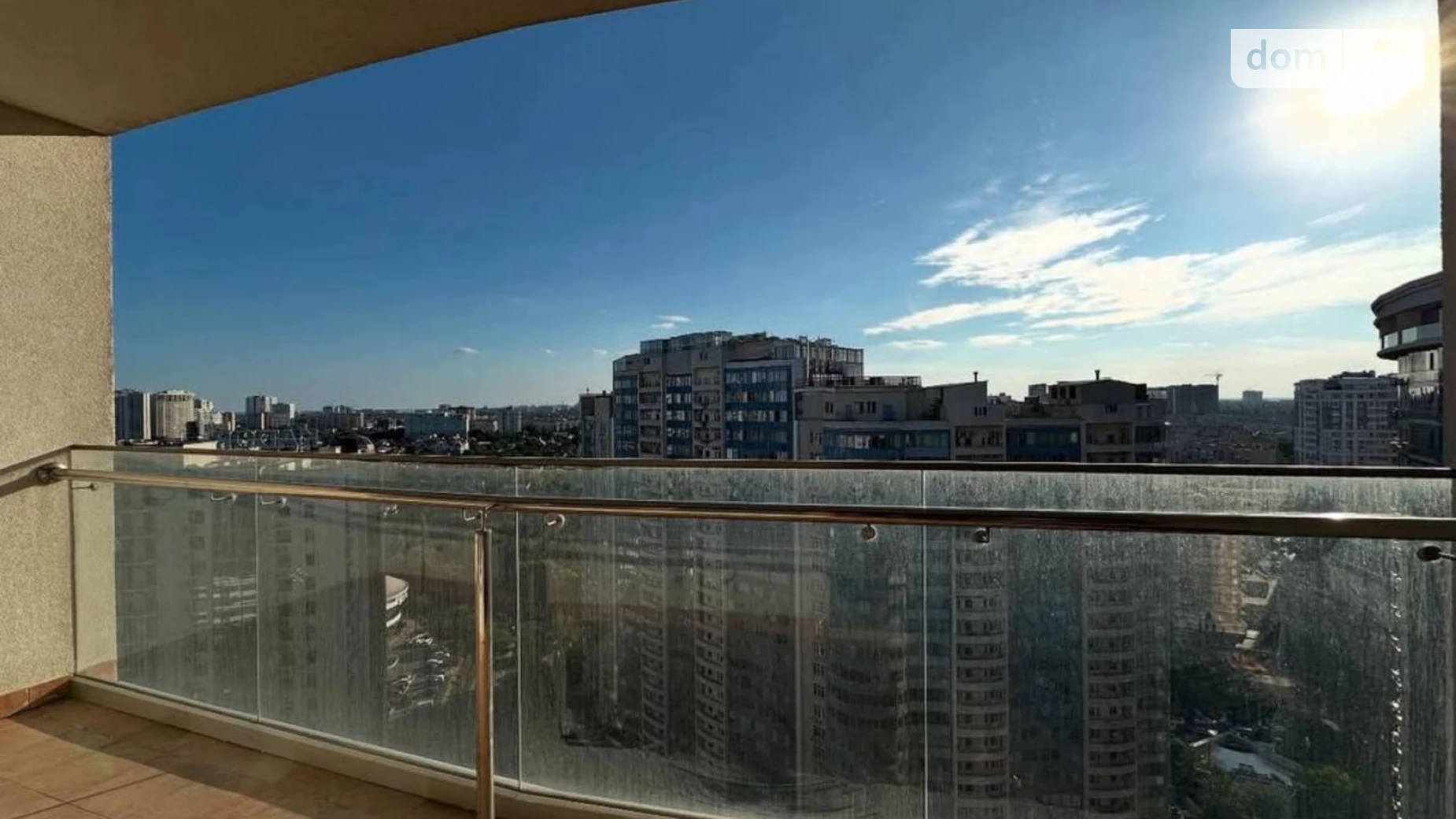 Продается 3-комнатная квартира 108.6 кв. м в Одессе, ул. Генуэзская, 3В - фото 2