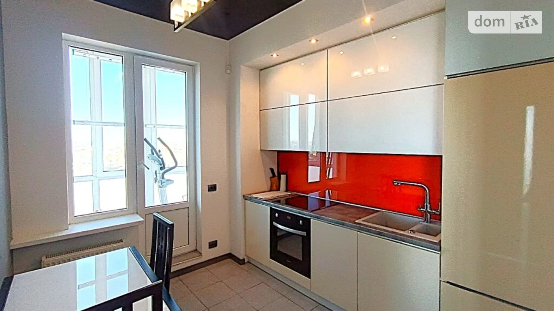 Сдается в аренду 2-комнатная квартира 47 кв. м в Одессе, ул. Михаила Грушевского, 39/1 корпус 5 - фото 4