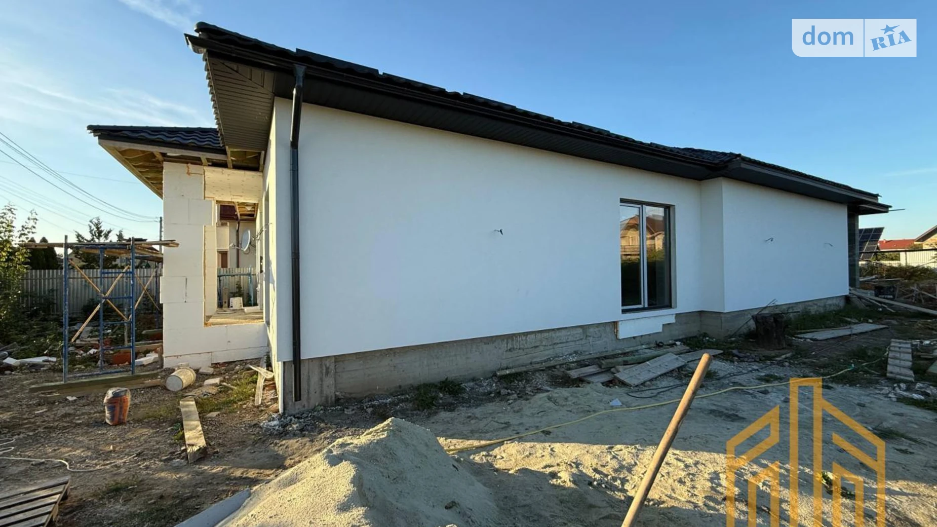 Продается одноэтажный дом 207 кв. м с мансардой, цена: 180000 $ - фото 3