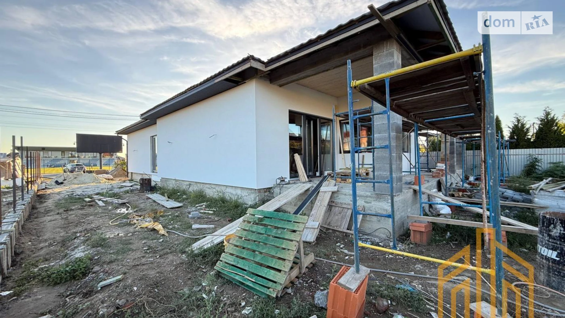 Продается одноэтажный дом 207 кв. м с мансардой, цена: 180000 $ - фото 5