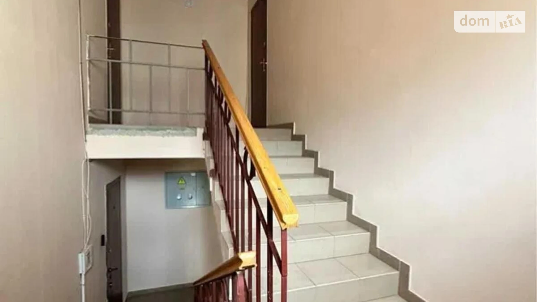 Продается 1-комнатная квартира 89.7 кв. м в Львове, ул. Михаила Драгана - фото 4