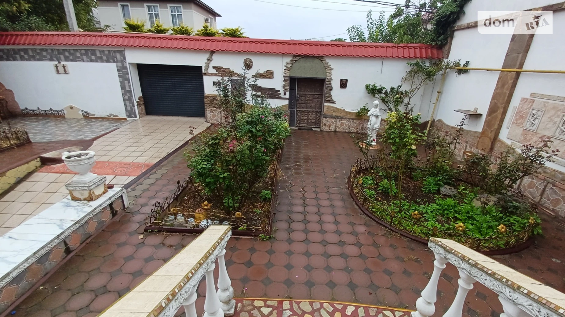 Продается дом на 2 этажа 307.9 кв. м с террасой, цена: 195000 $ - фото 2