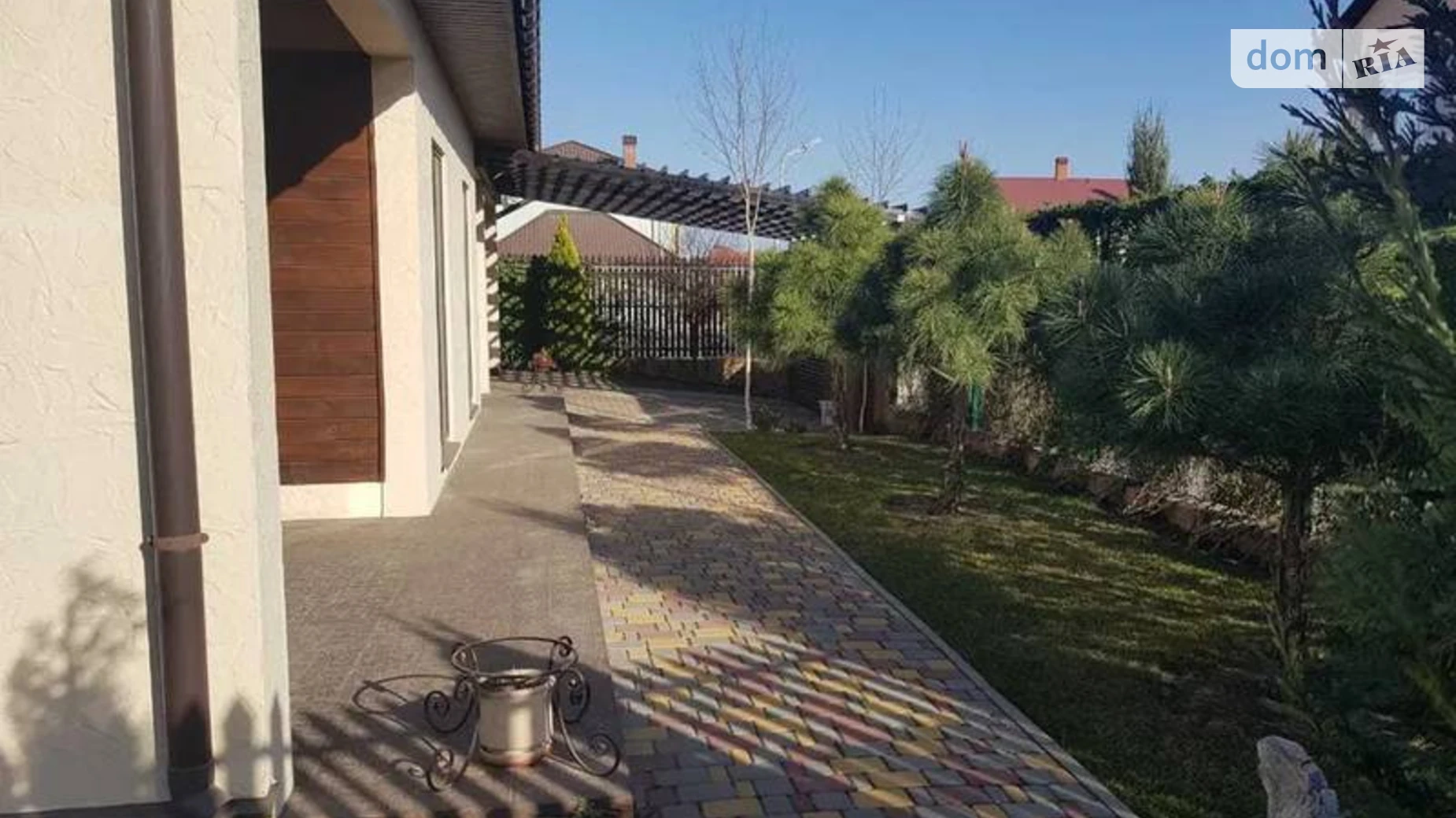Продается одноэтажный дом 170 кв. м с садом, цена: 230000 $ - фото 3