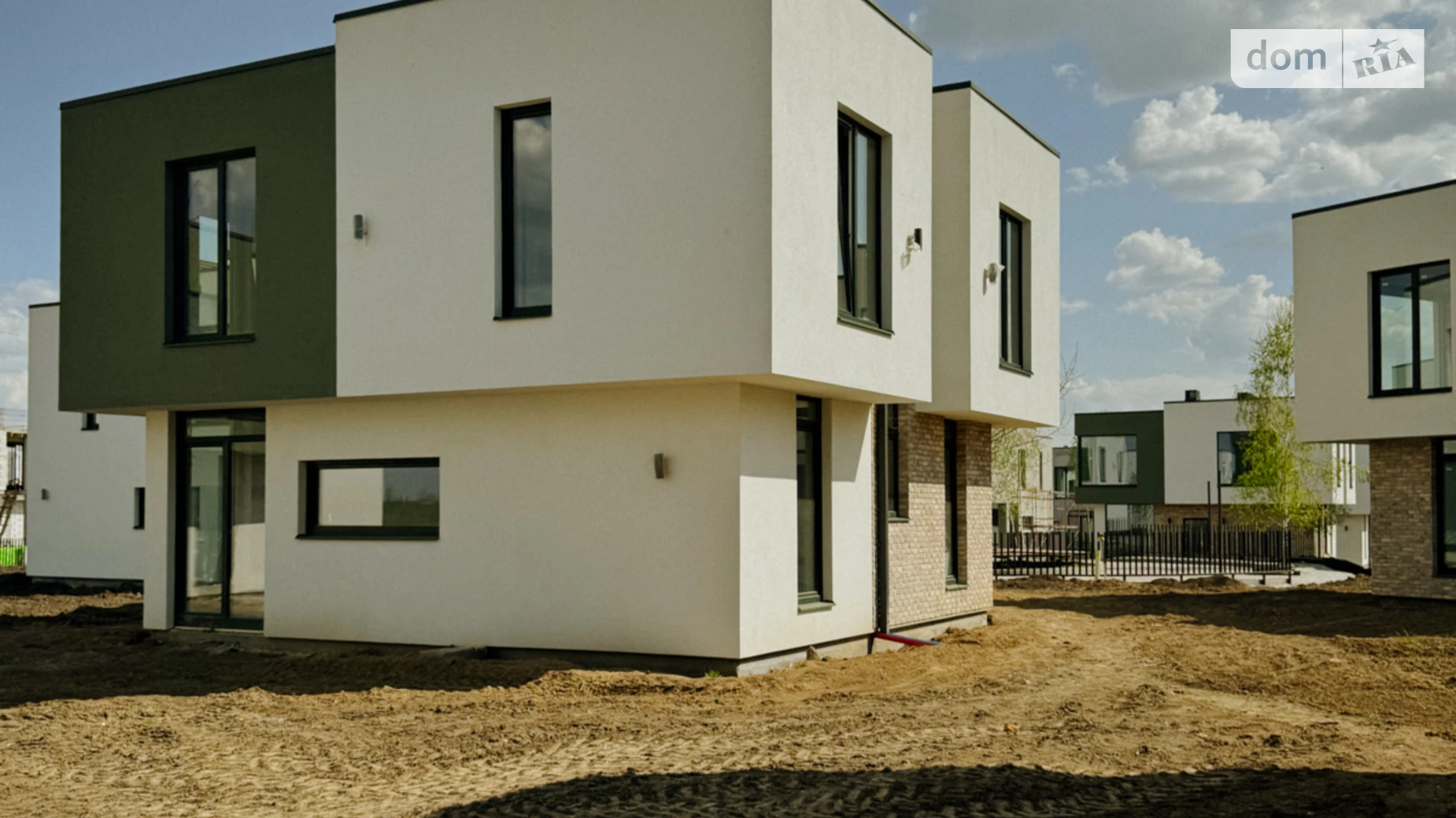 Продается дом на 2 этажа 136 кв. м с садом, цена: 900 $ - фото 5