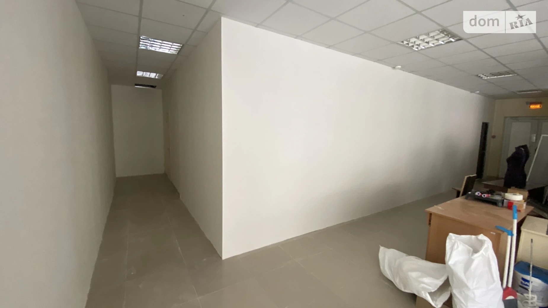 Сдается в аренду офис 155 кв. м в бизнес-центре, цена: 34000 грн - фото 3