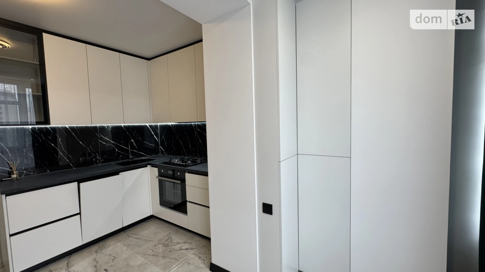 Продается 1-комнатная квартира 42 кв. м в Хмельницком, ул. Лесогриневецкая, 30/1 - фото 2