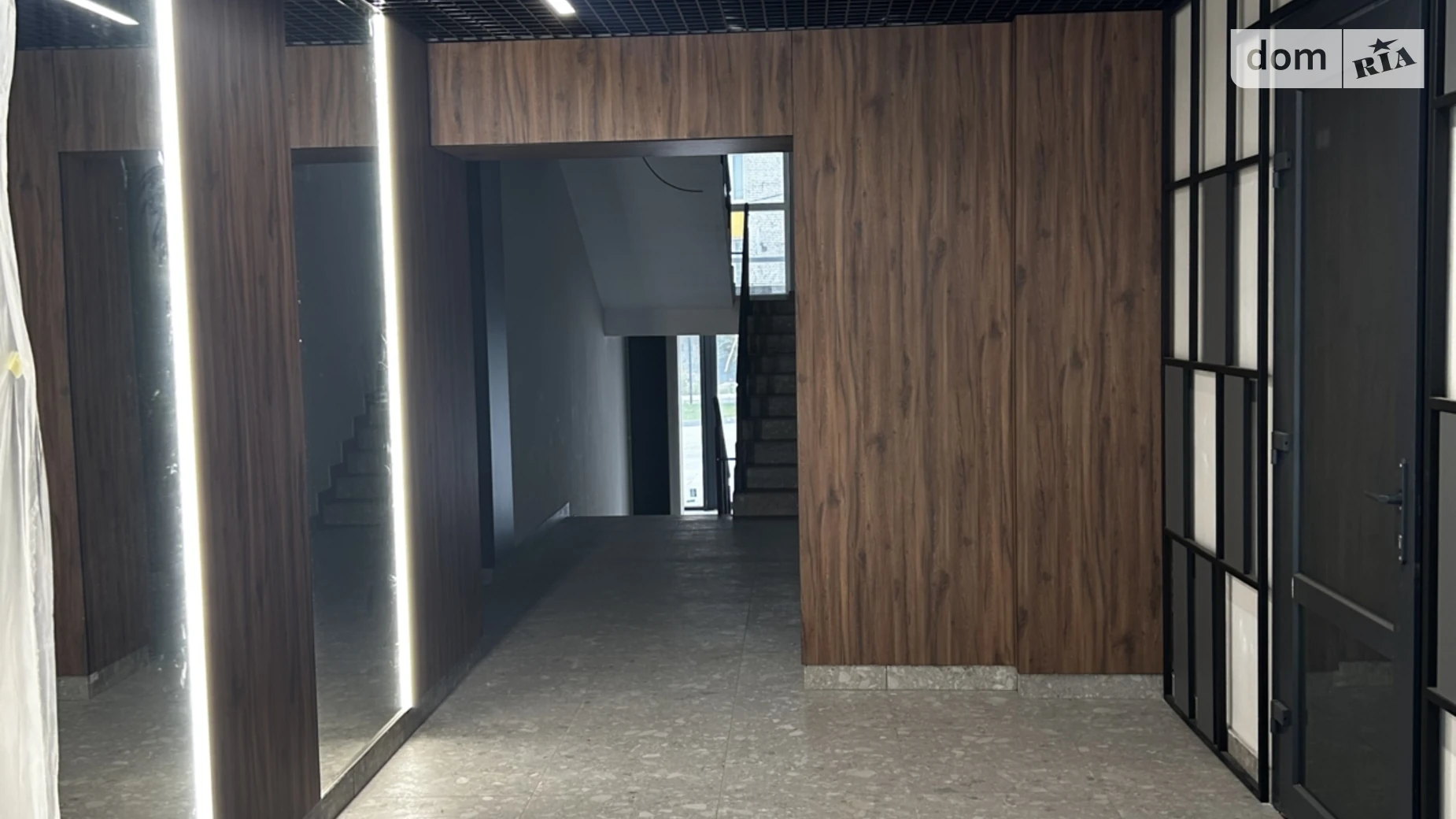 Продается 2-комнатная квартира 76 кв. м в Хмельницком, просп. Мира, 94/1Б - фото 2