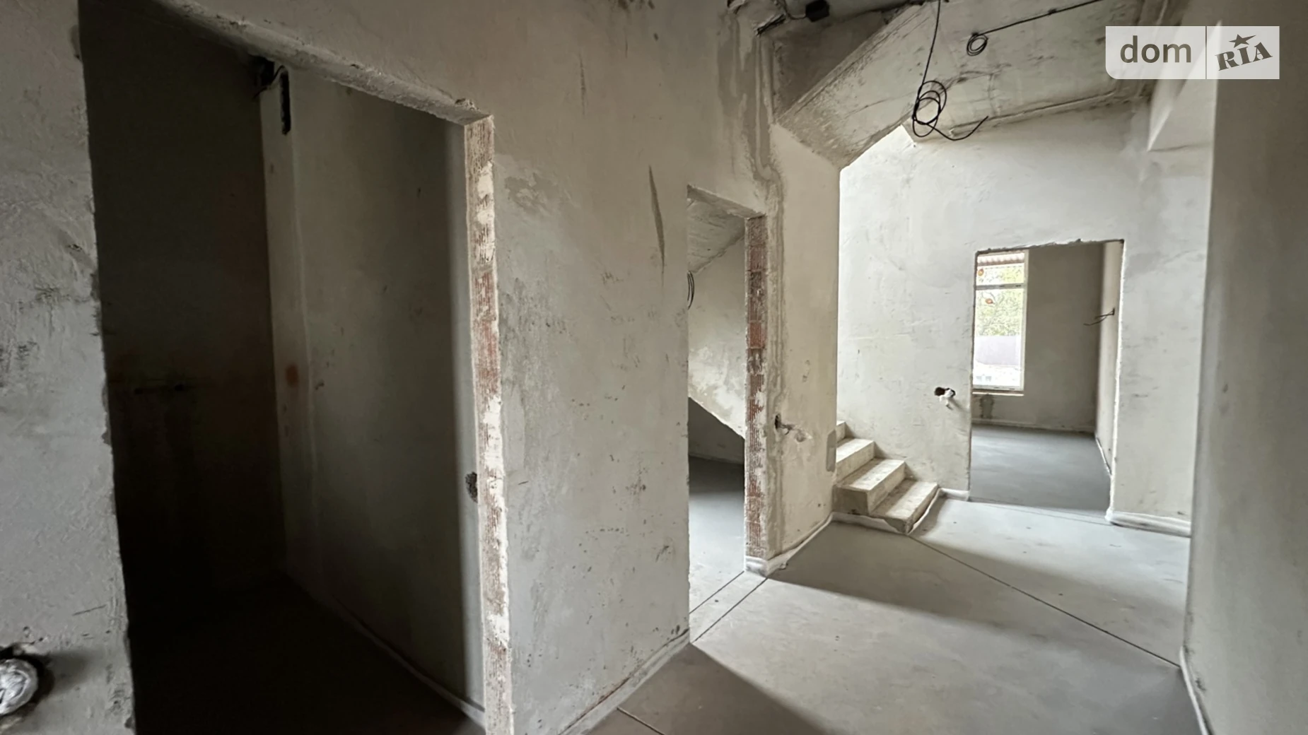 Продается дом на 2 этажа 180 кв. м с террасой, цена: 258000 $ - фото 3