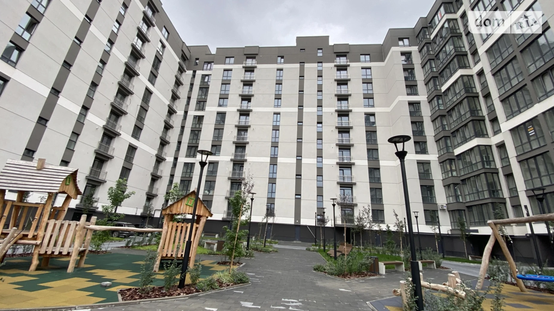 Продается 3-комнатная квартира 78.8 кв. м в Ивано-Франковске, ул. Довженко А., 31 - фото 2