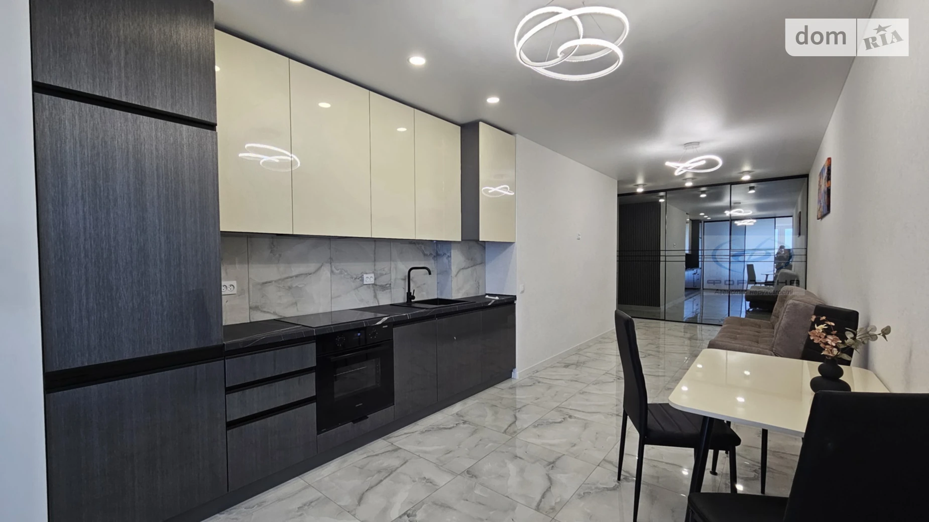 Продается 2-комнатная квартира 60 кв. м в Черкассах, ул. Гоголя, 302 - фото 2