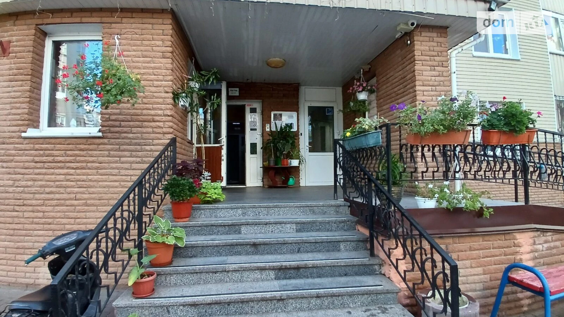 Продается 2-комнатная квартира 70 кв. м в Киеве, ул. Николая Лаврухина, 10 - фото 4