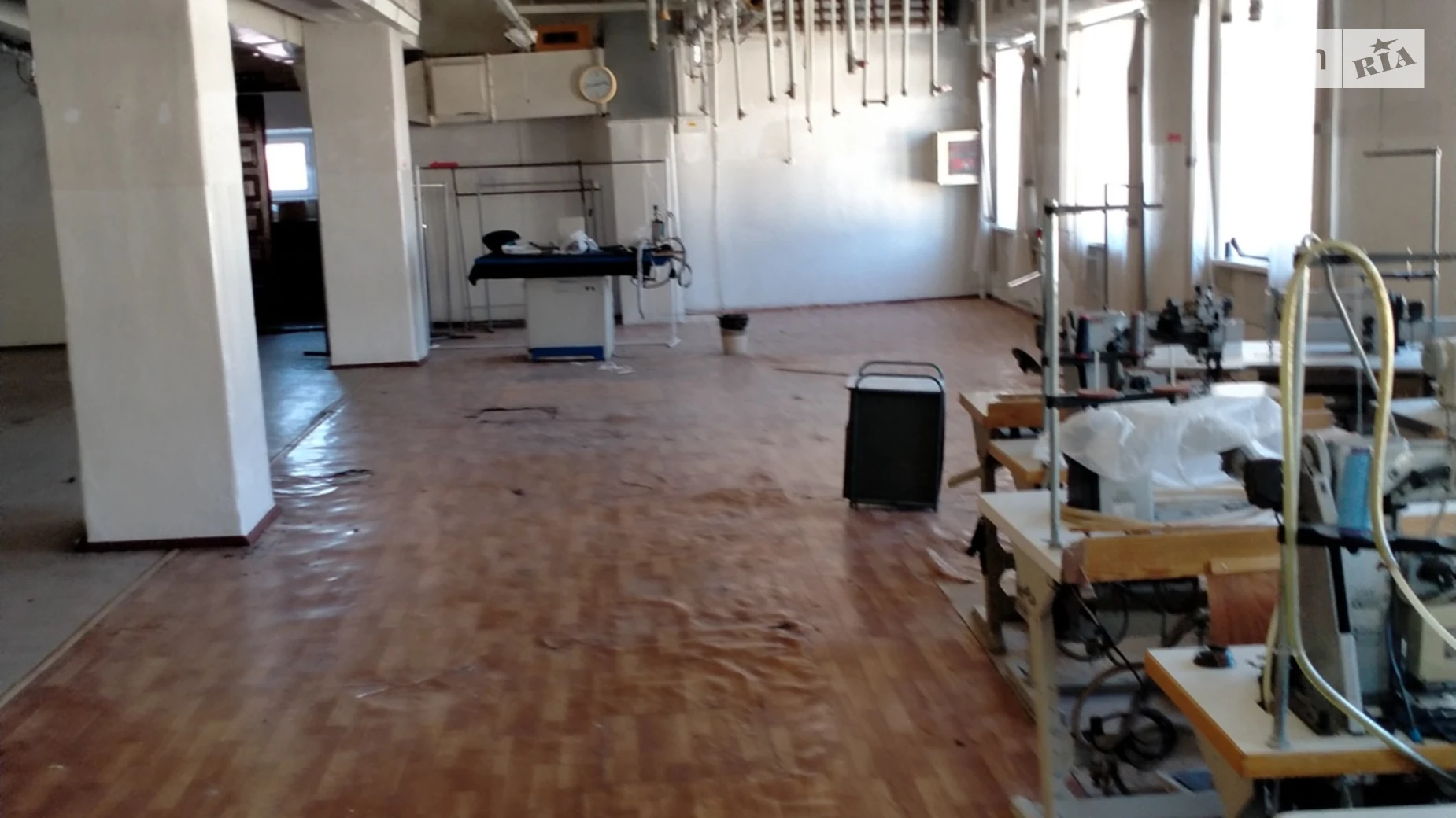 Сдается в аренду помещения свободного назначения 1700 кв. м в 3-этажном здании, цена: 595000 грн - фото 4
