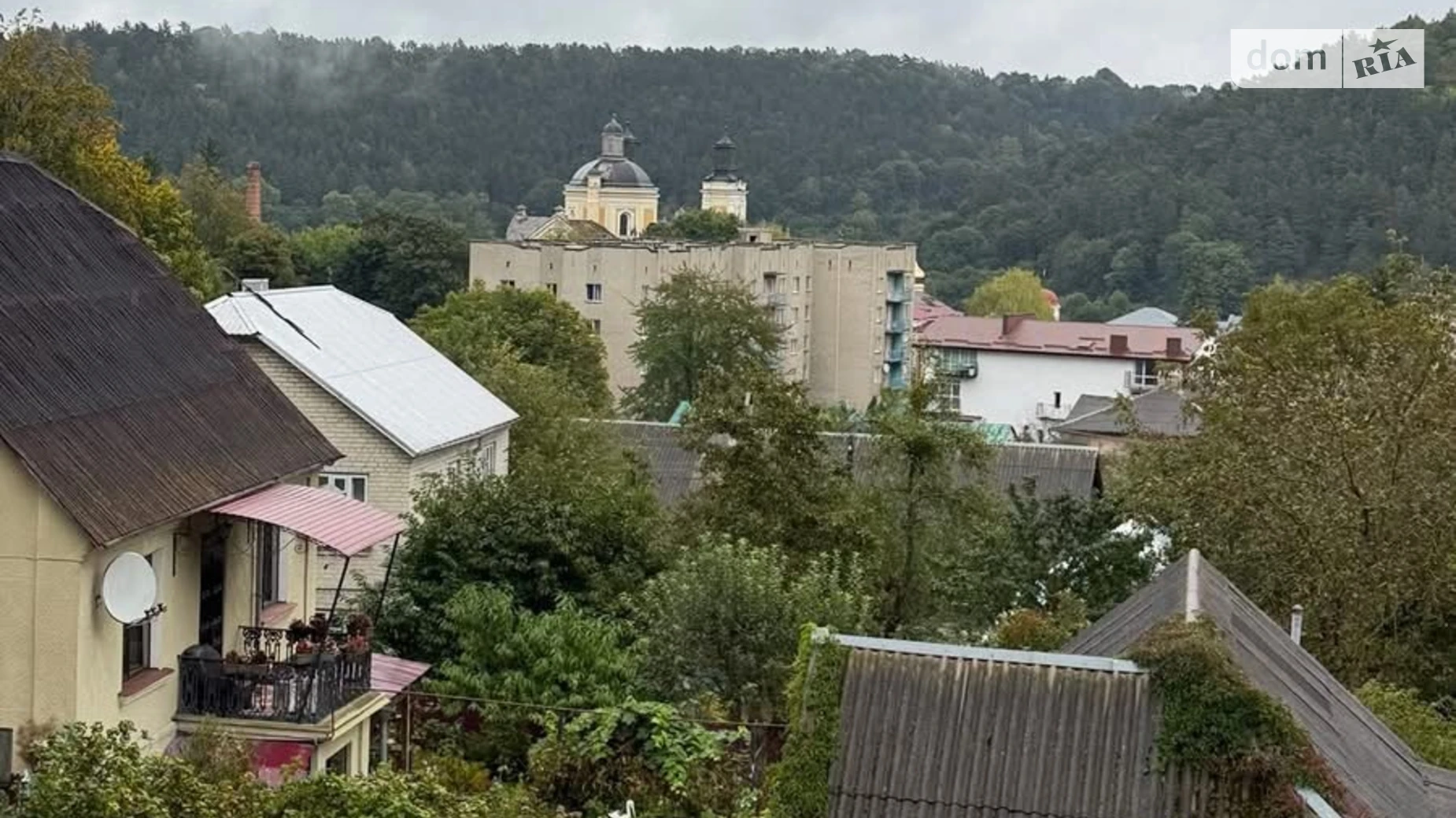 Продается 1-комнатная квартира 35.5 кв. м в Кременце, ул. Словацкого, 32 - фото 2