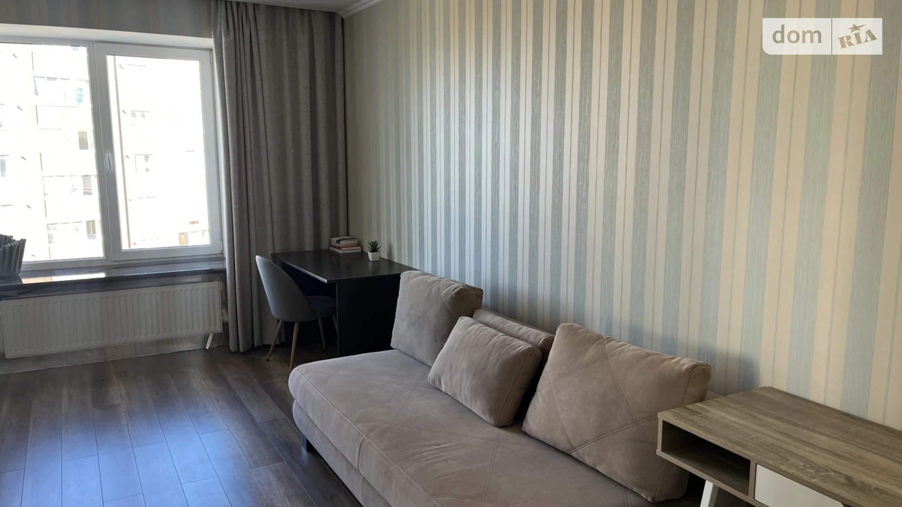 Продается 2-комнатная квартира 72.2 кв. м в Хмельницком, ул. Кармелюка, 4/1 - фото 2