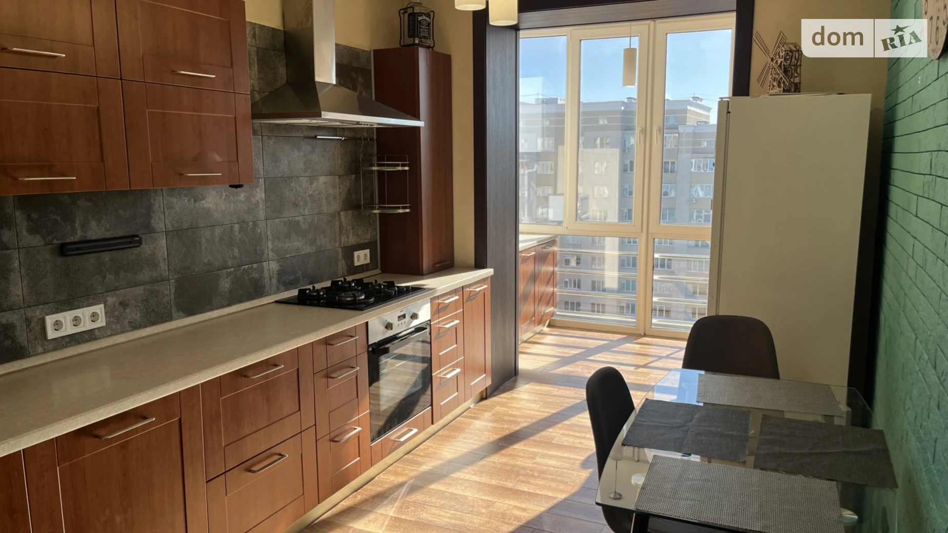 Продается 2-комнатная квартира 72.2 кв. м в Хмельницком, ул. Кармелюка, 4/1 - фото 2