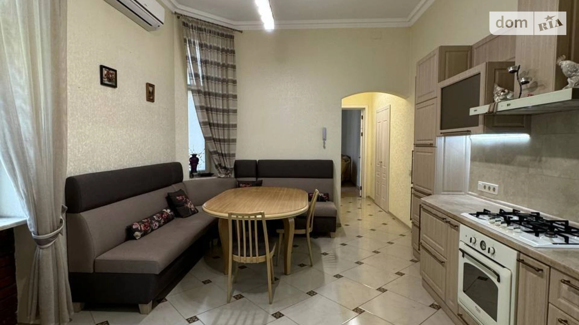 Продается 3-комнатная квартира 128.5 кв. м в Львове, ул. Франко Ивана - фото 2