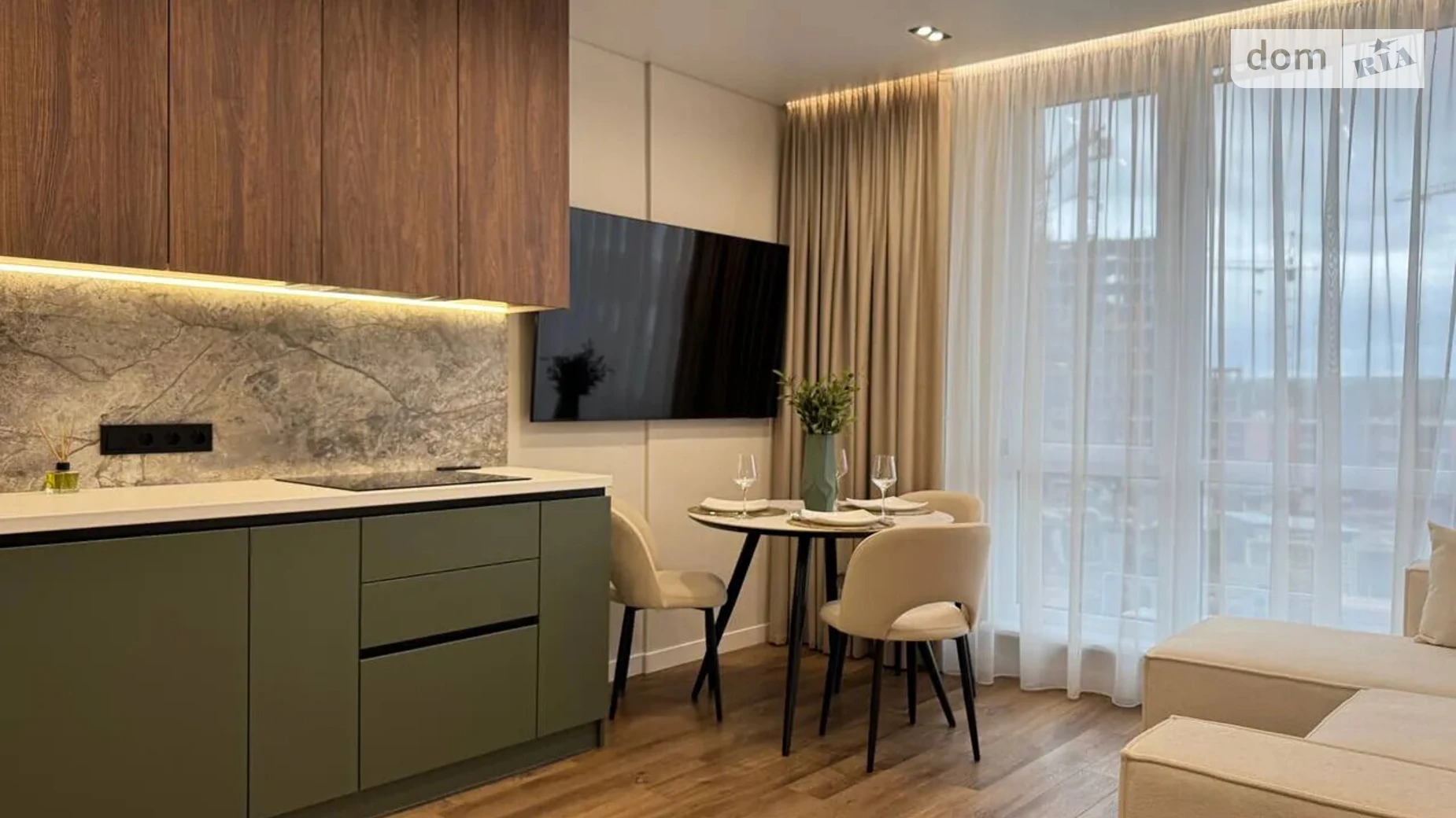 Продается 1-комнатная квартира 45.4 кв. м в Ивано-Франковске, ул. Ленкавского - фото 2