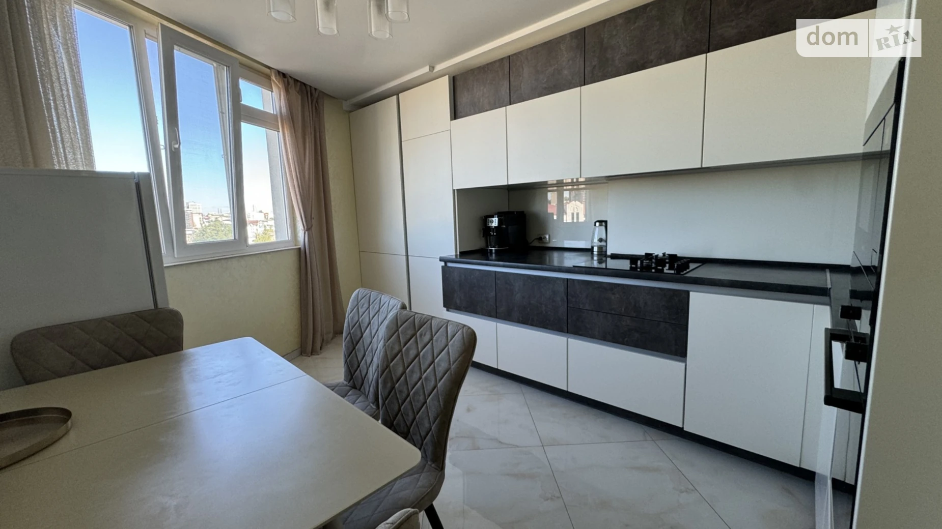 3-комнатная квартира 86 кв. м в Тернополе, ул. Белогорская, 1Є - фото 4