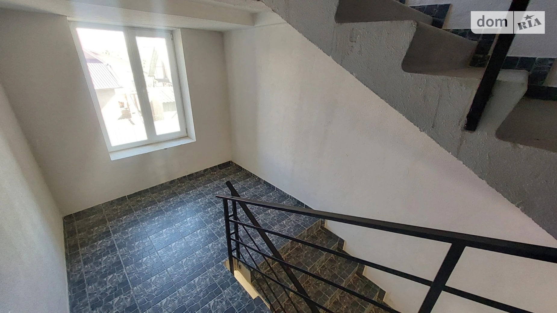 3-комнатная квартира 76 кв. м в Тернополе, ул. Будного Степана - фото 2
