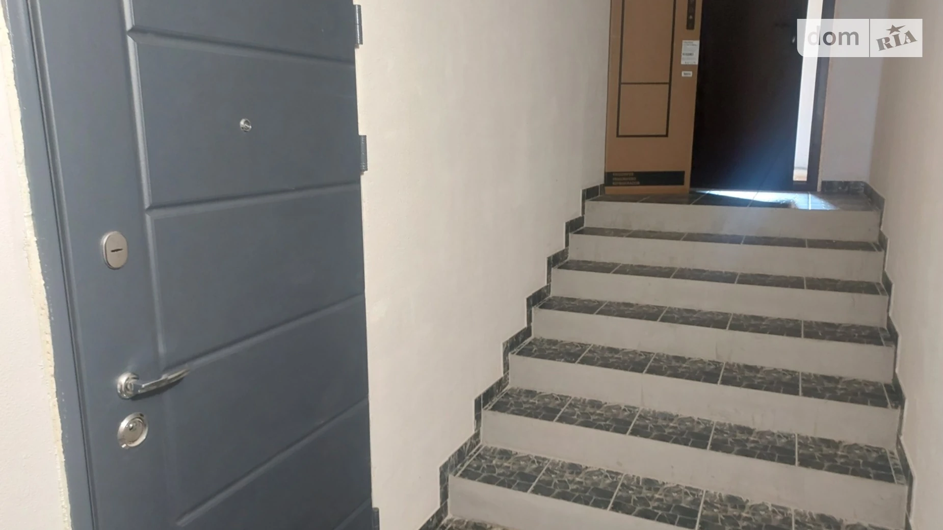 3-комнатная квартира 76 кв. м в Тернополе, ул. Будного Степана - фото 3