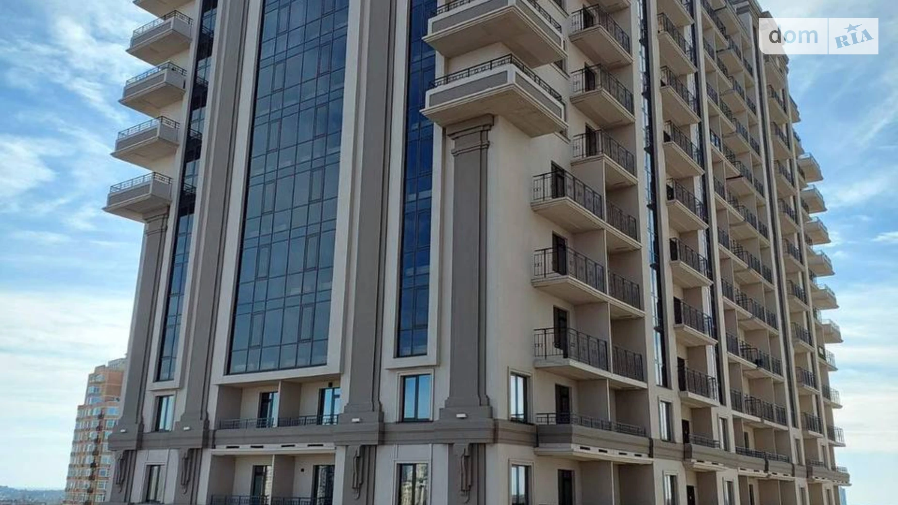 Продается 3-комнатная квартира 110 кв. м в Одессе, Фонтанская дор., 25Ж - фото 3