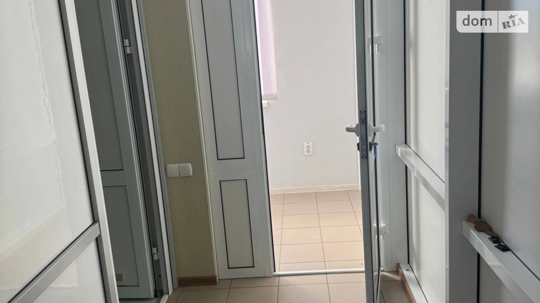 Сдается в аренду офис 132.5 кв. м в бизнес-центре, цена: 17225 грн - фото 4