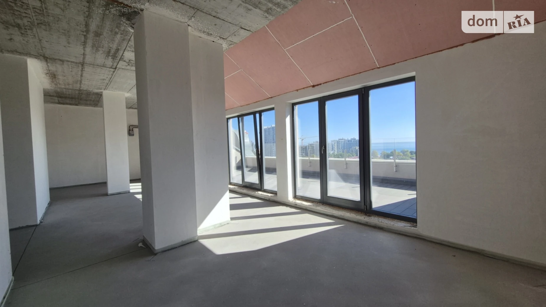 Продается 2-комнатная квартира 128 кв. м в Одессе, Фонтанская дор. - фото 2