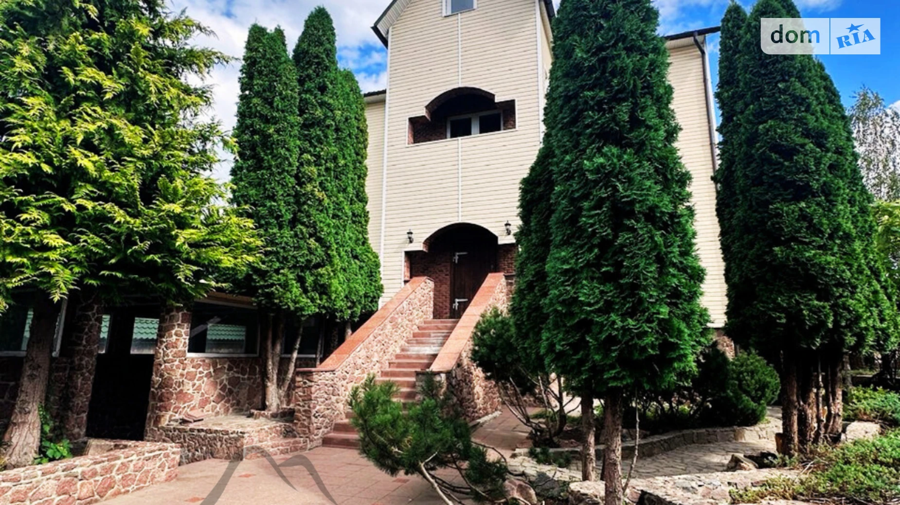Продается дом на 3 этажа 390 кв. м с гаражом, цена: 260000 $ - фото 2