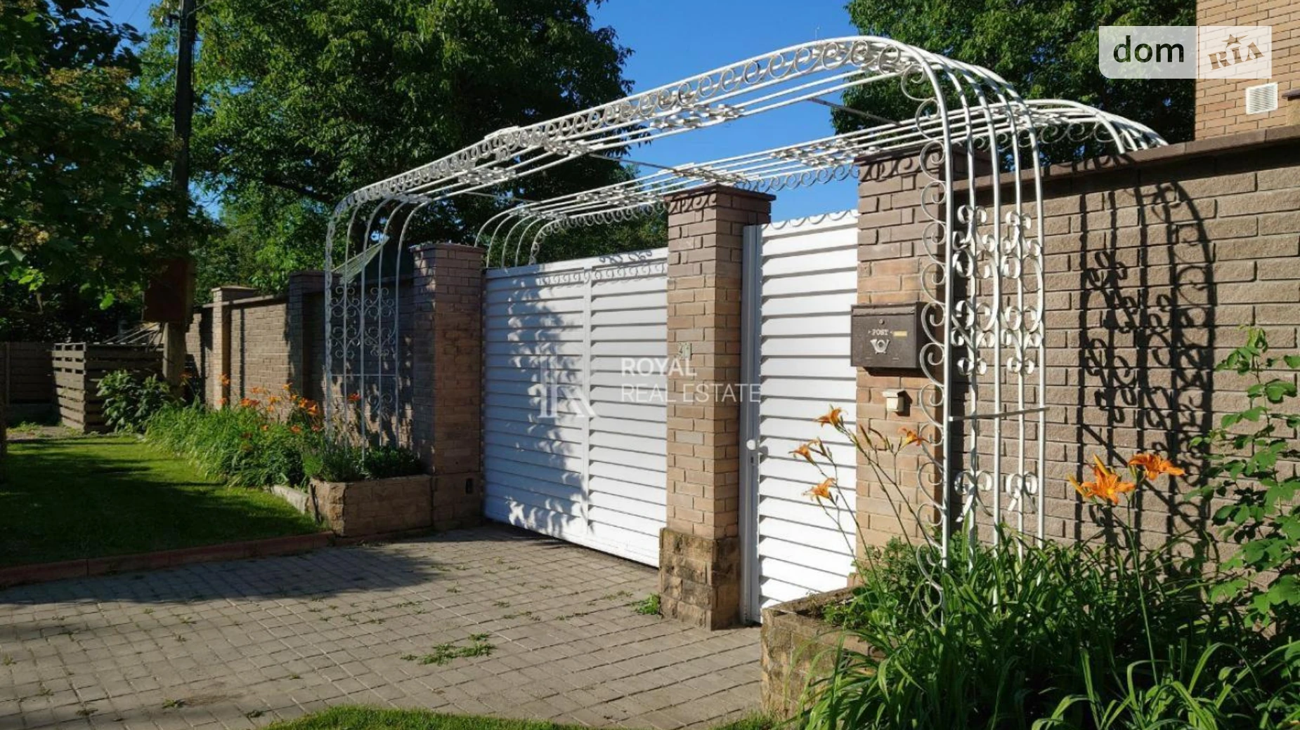 Продается дом на 3 этажа 396 кв. м с подвалом, цена: 405000 $ - фото 4