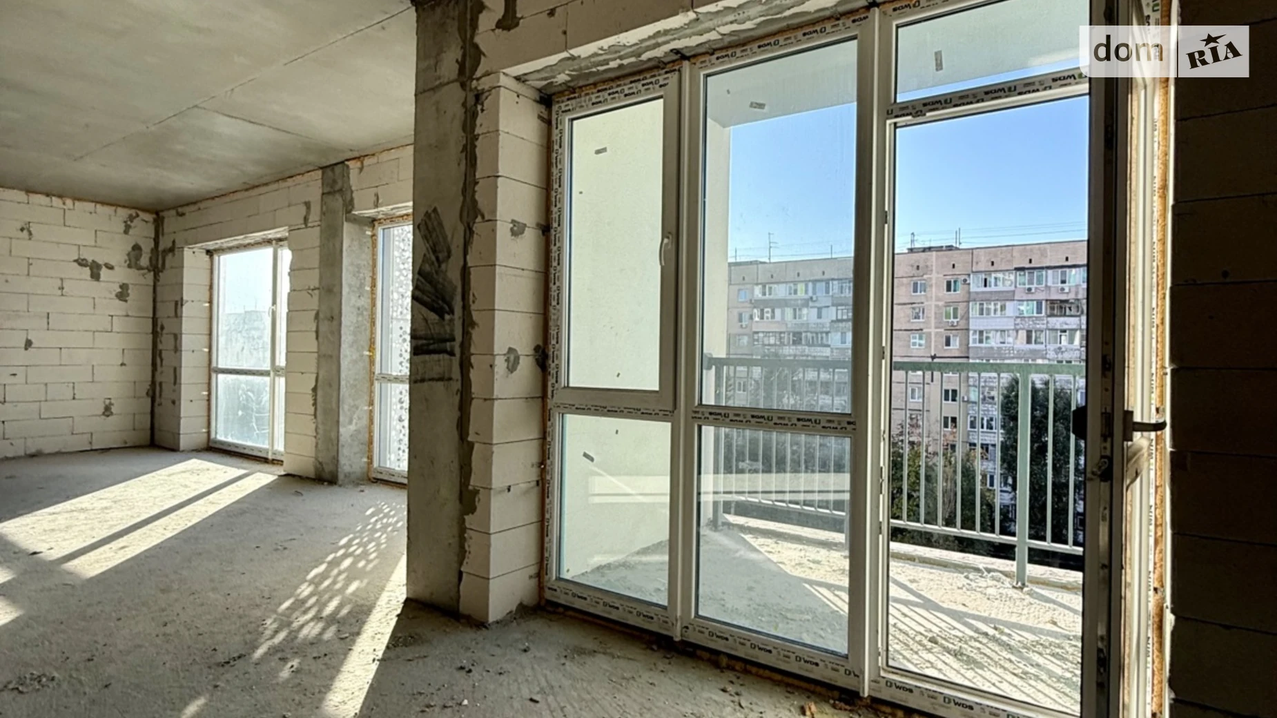 Продается 3-комнатная квартира 70 кв. м в Днепре, пер. Добровольцев, 3 - фото 2