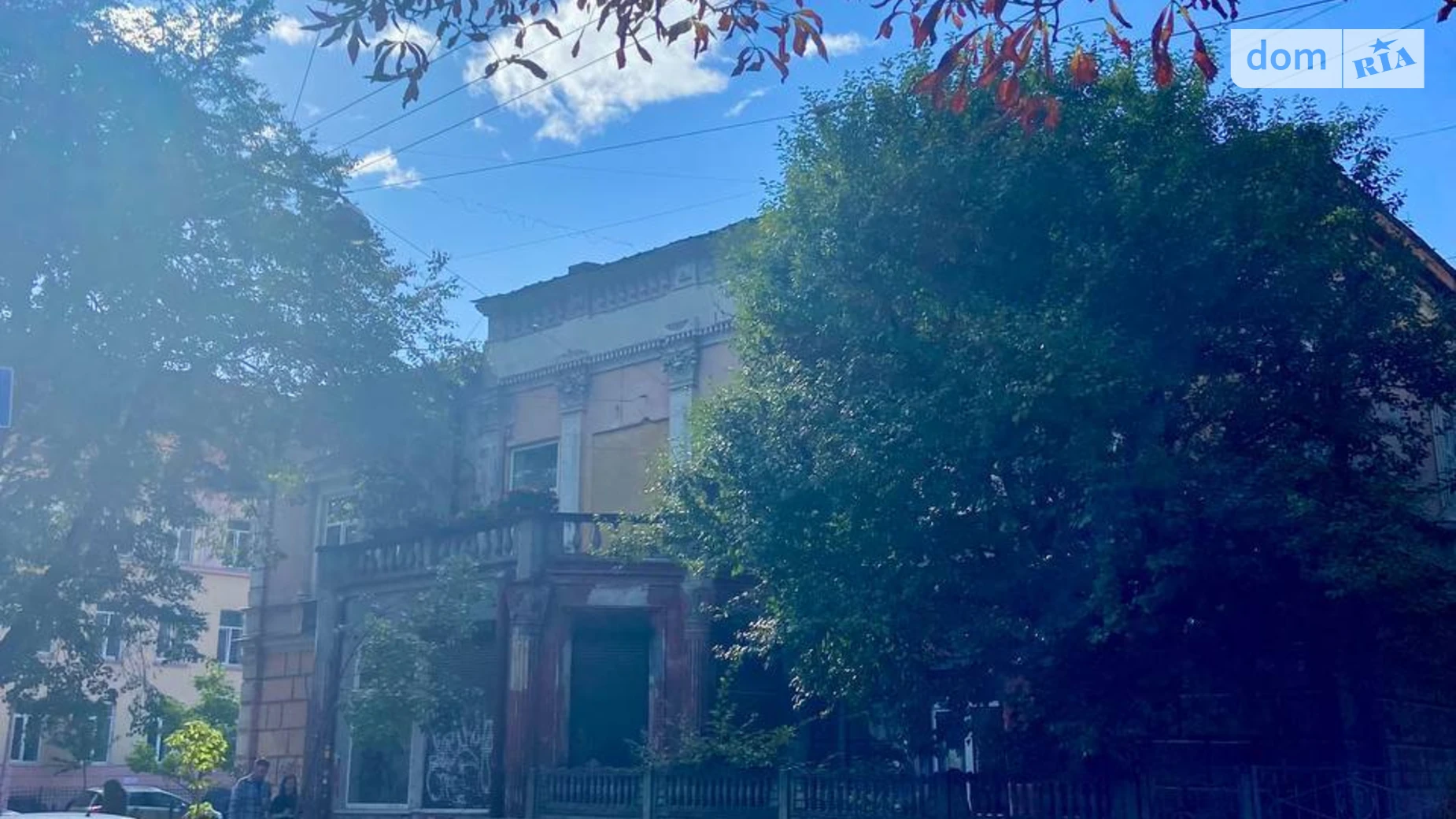 Продается 3-комнатная квартира 105.8 кв. м в Ивано-Франковске, ул. Ивана Франко, 35 - фото 3