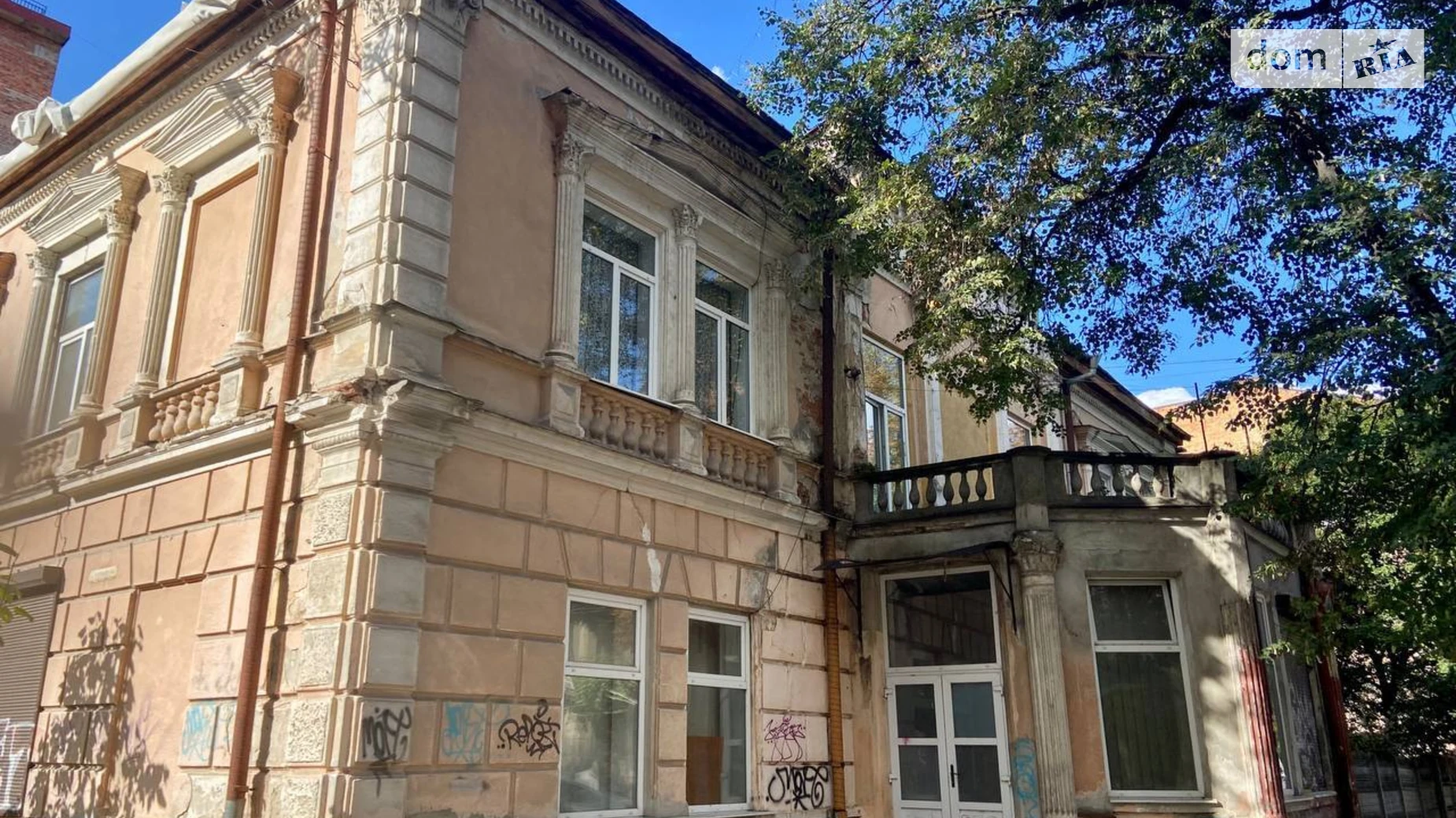 Продается 3-комнатная квартира 105.8 кв. м в Ивано-Франковске, ул. Ивана Франко, 35 - фото 2