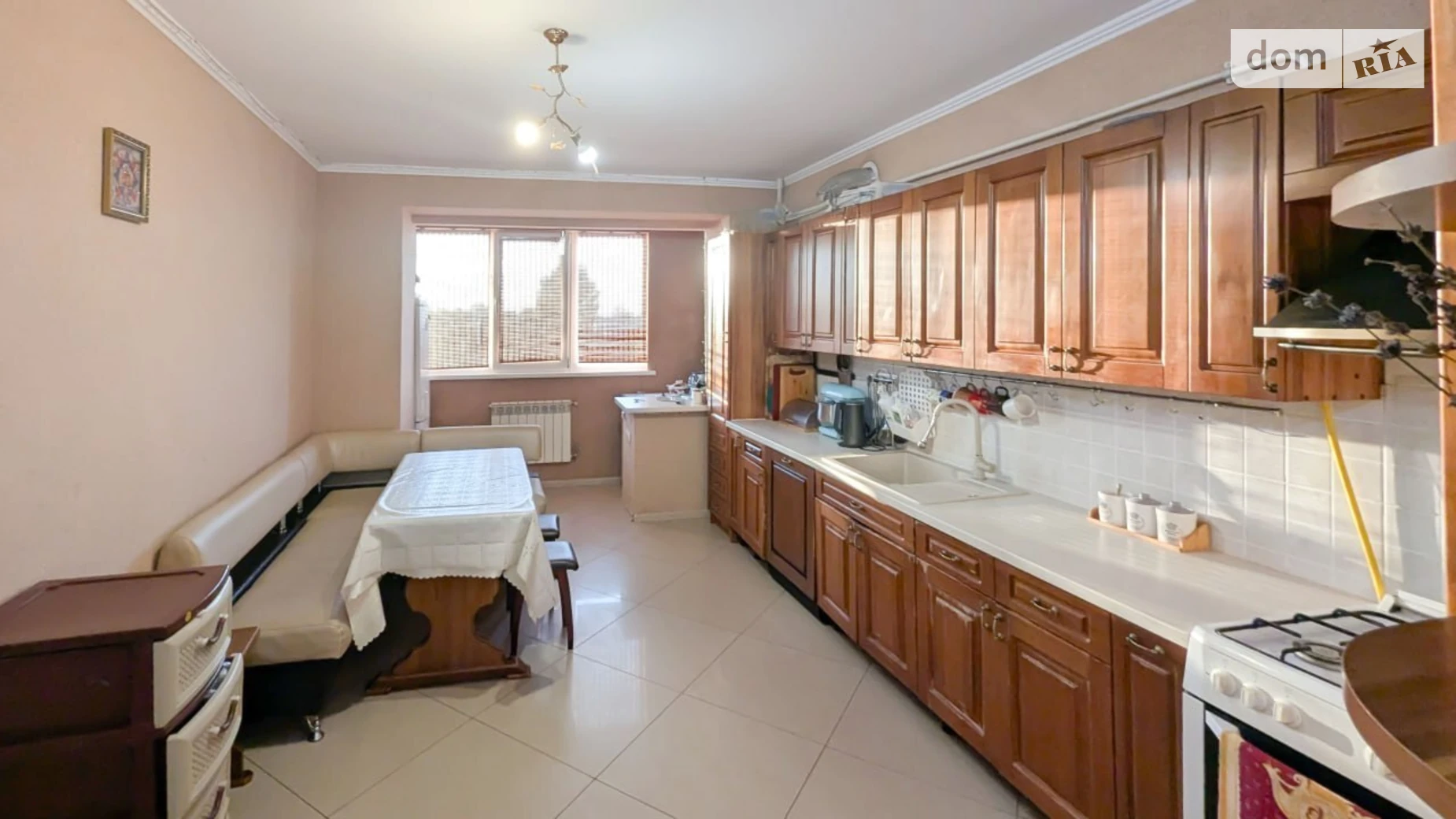 Продается 2-комнатная квартира 90.6 кв. м в, цена: 55500 $ - фото 2