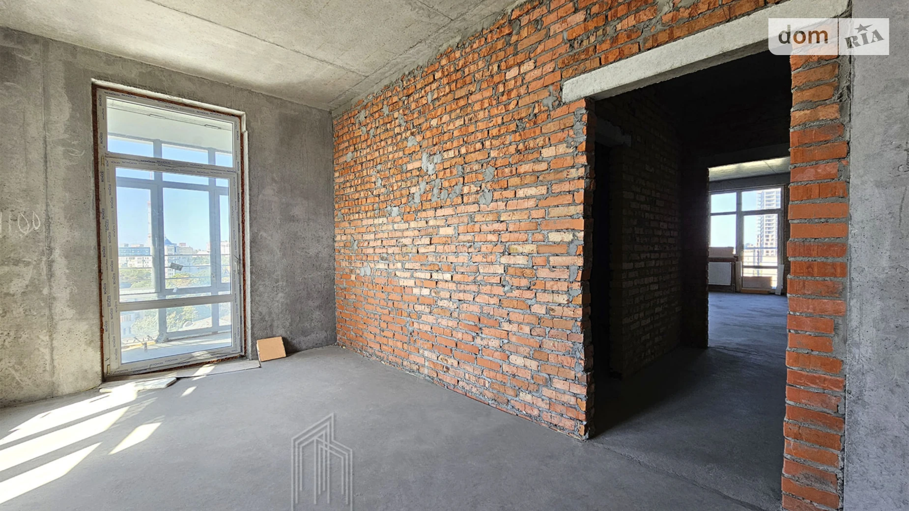 Продается 3-комнатная квартира 162.1 кв. м в Киеве, ул. Юрия Ильенко, 18Б - фото 2