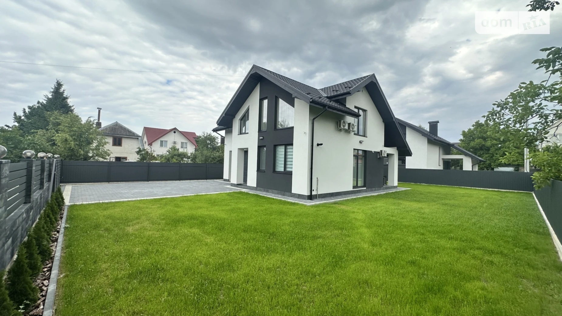 Продается дом на 2 этажа 135.6 кв. м с бассейном, цена: 320000 $ - фото 4