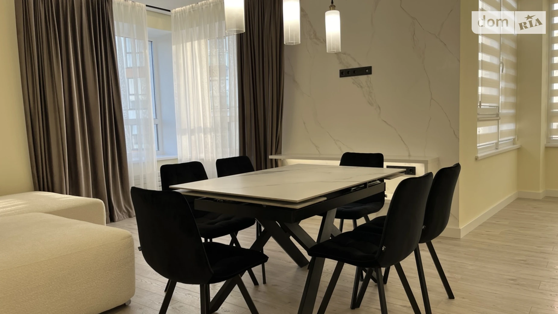 Продається 2-кімнатна квартира 64 кв. м у Івано-Франківську, вул. Гетьмана Івана Мазепи, 164 корпус 11 - фото 2