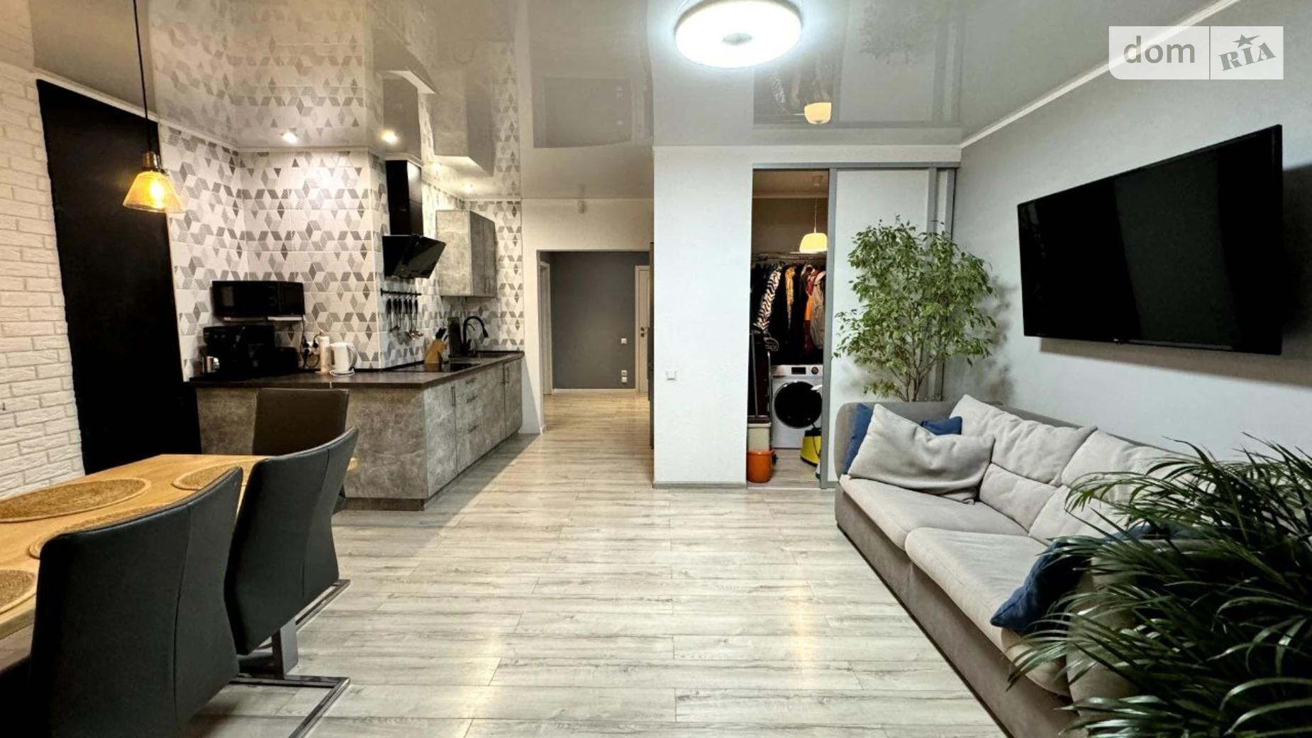 Продается 2-комнатная квартира 83.6 кв. м в Черкассах, ул. Героев Днепра, 89 - фото 2