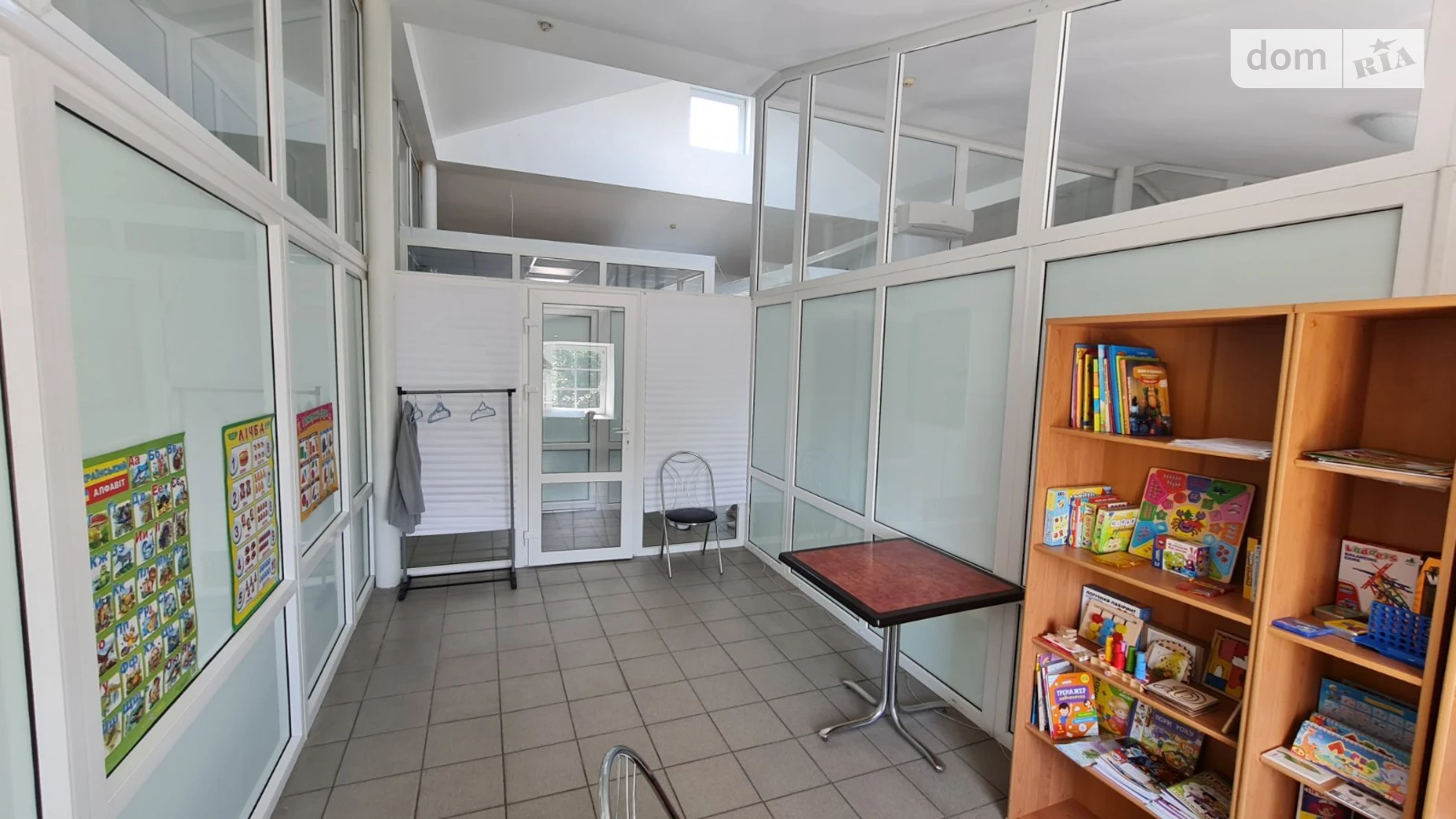 Сдается в аренду офис 17 кв. м в бизнес-центре, цена: 4500 грн - фото 2