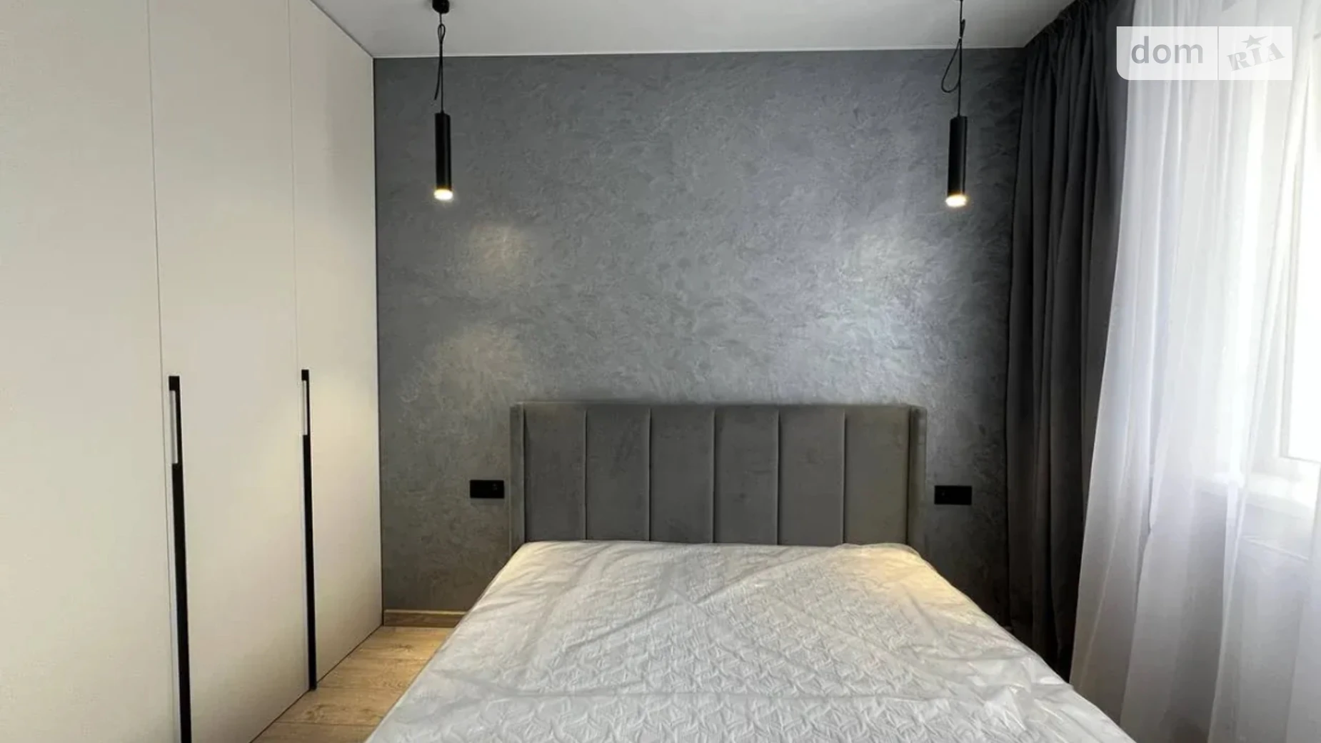 Продается 1-комнатная квартира 44 кв. м в Ивано-Франковске, ул. Высочана Семена, 18 - фото 2