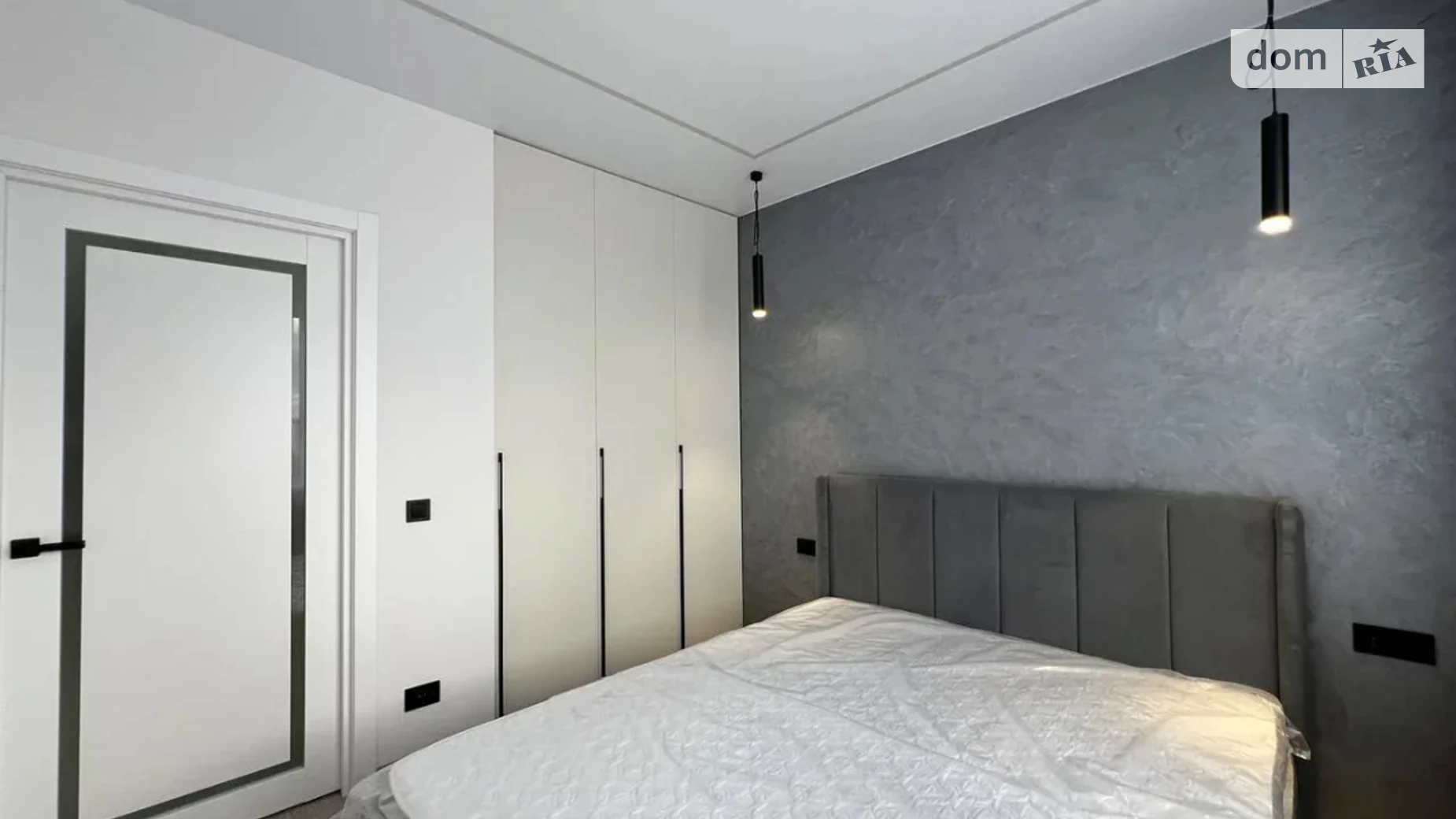 Продается 1-комнатная квартира 44 кв. м в Ивано-Франковске, ул. Высочана Семена, 18 - фото 3