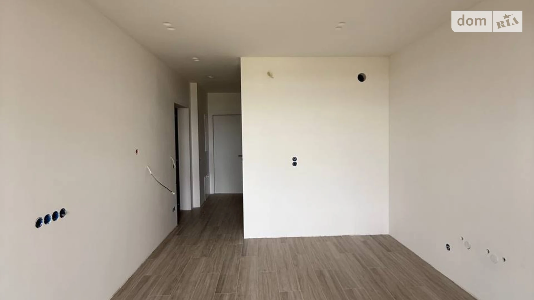 Продается 1-комнатная квартира 48 кв. м в Черновцах, ул. Шухевича Романа - фото 4