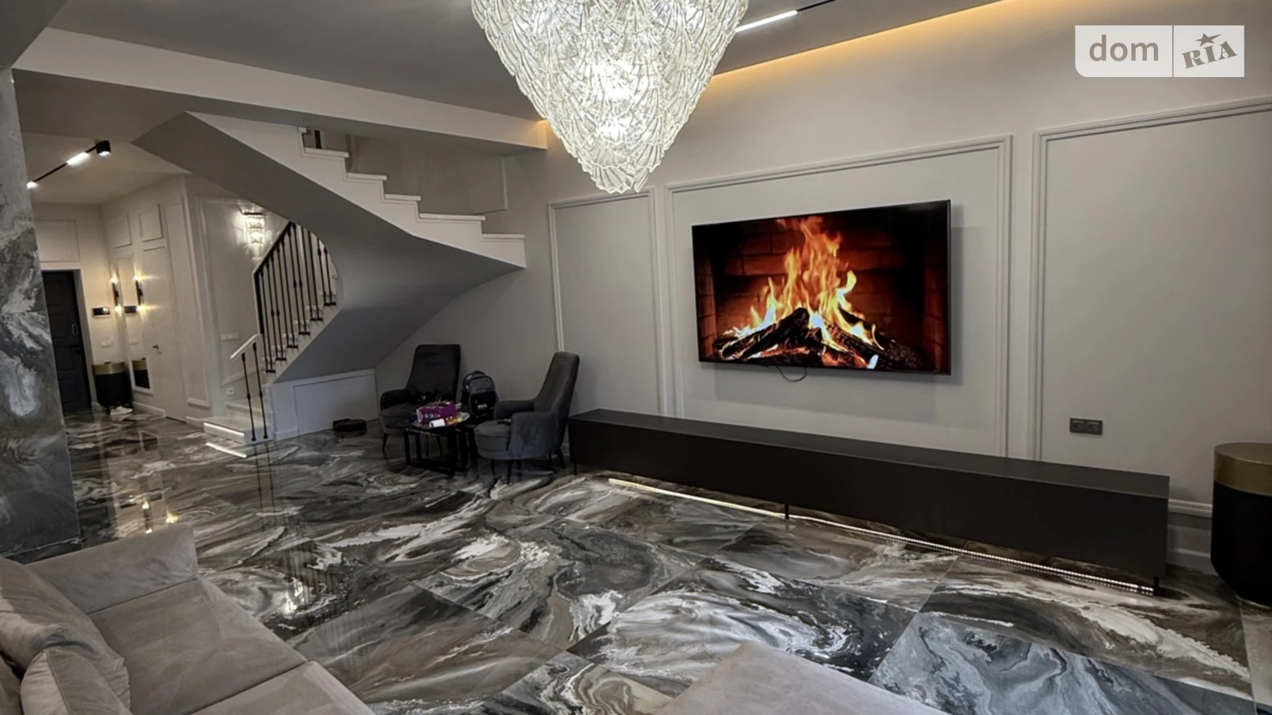 ул. Украинская, 18 Первомайский Черновцы, цена: 750000 $ - фото 4