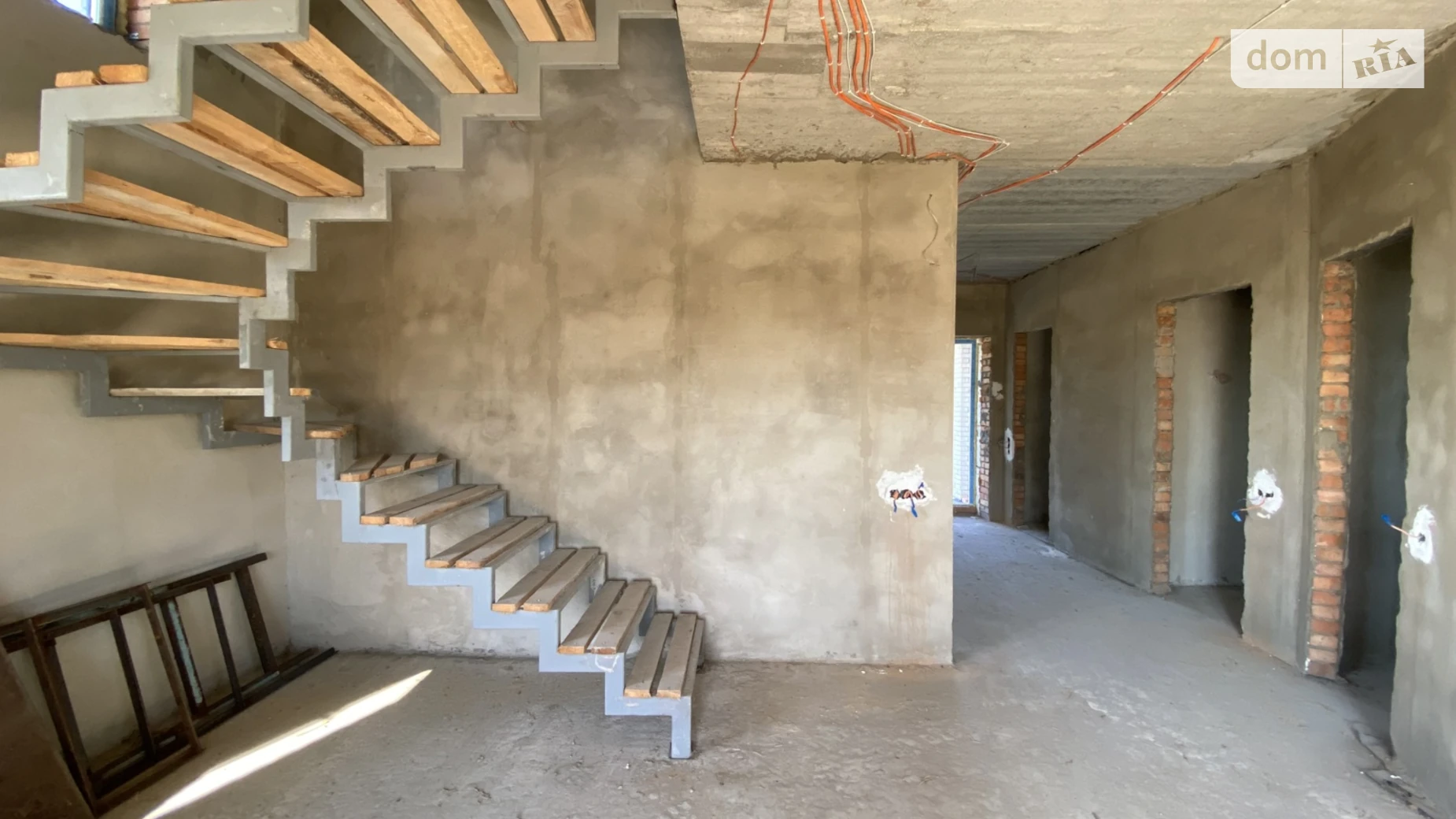 Продается дом на 2 этажа 110 кв. м с балконом, цена: 79900 $ - фото 3