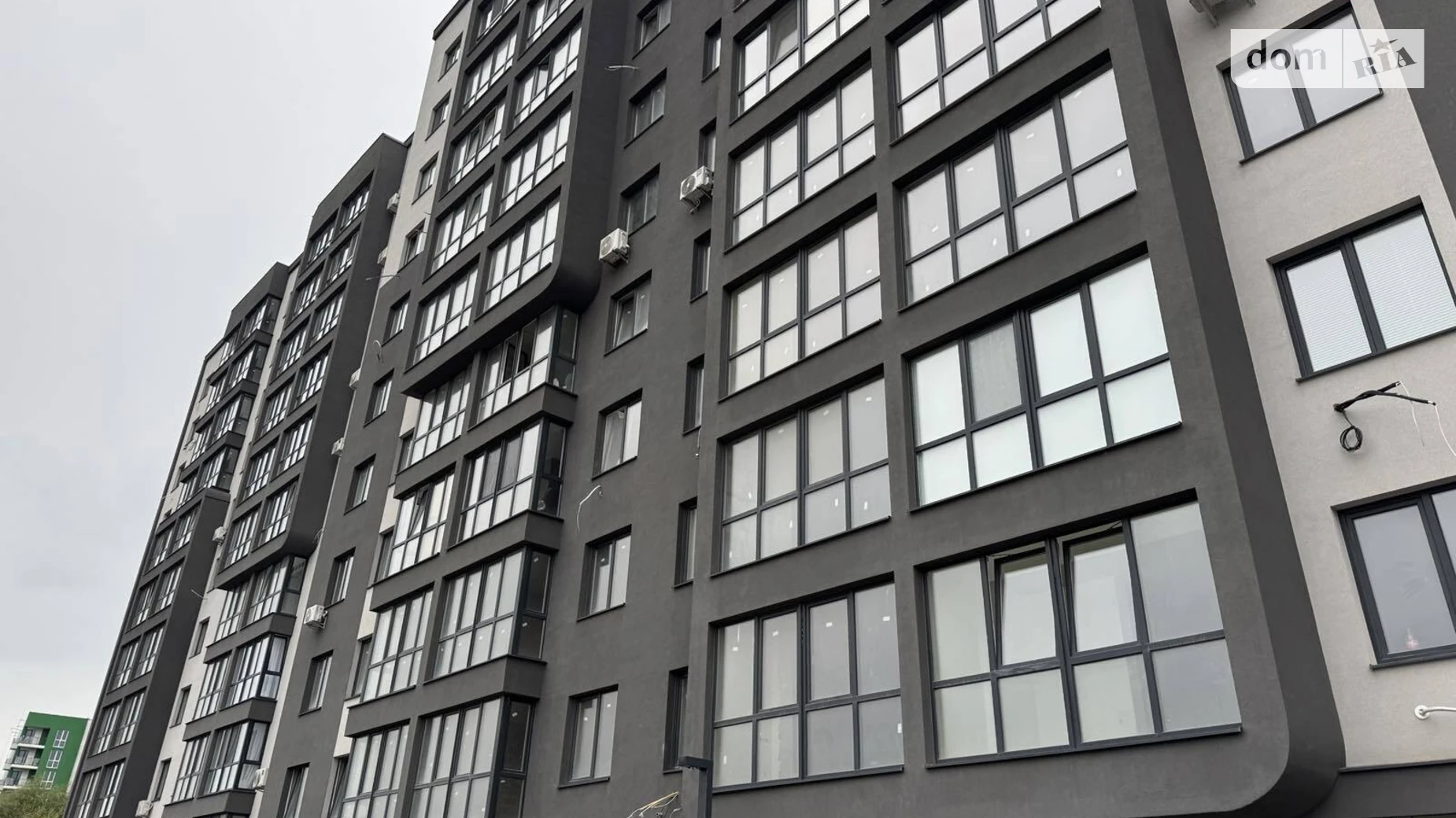 Продается 1-комнатная квартира 53 кв. м в Львове, ул. Роксоляны - фото 2