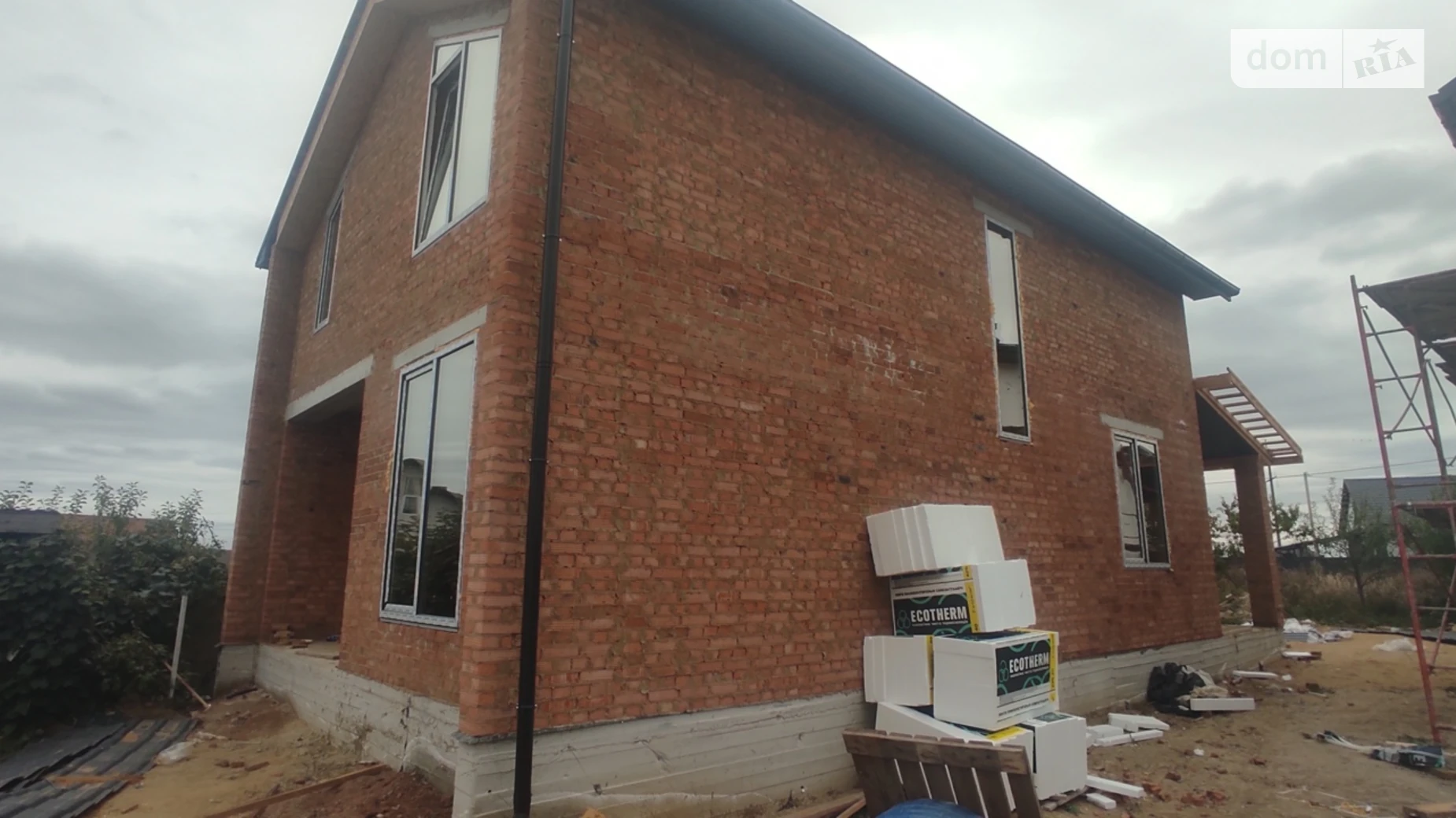 Продается дом на 2 этажа 125 кв. м с камином, цена: 110000 $ - фото 3